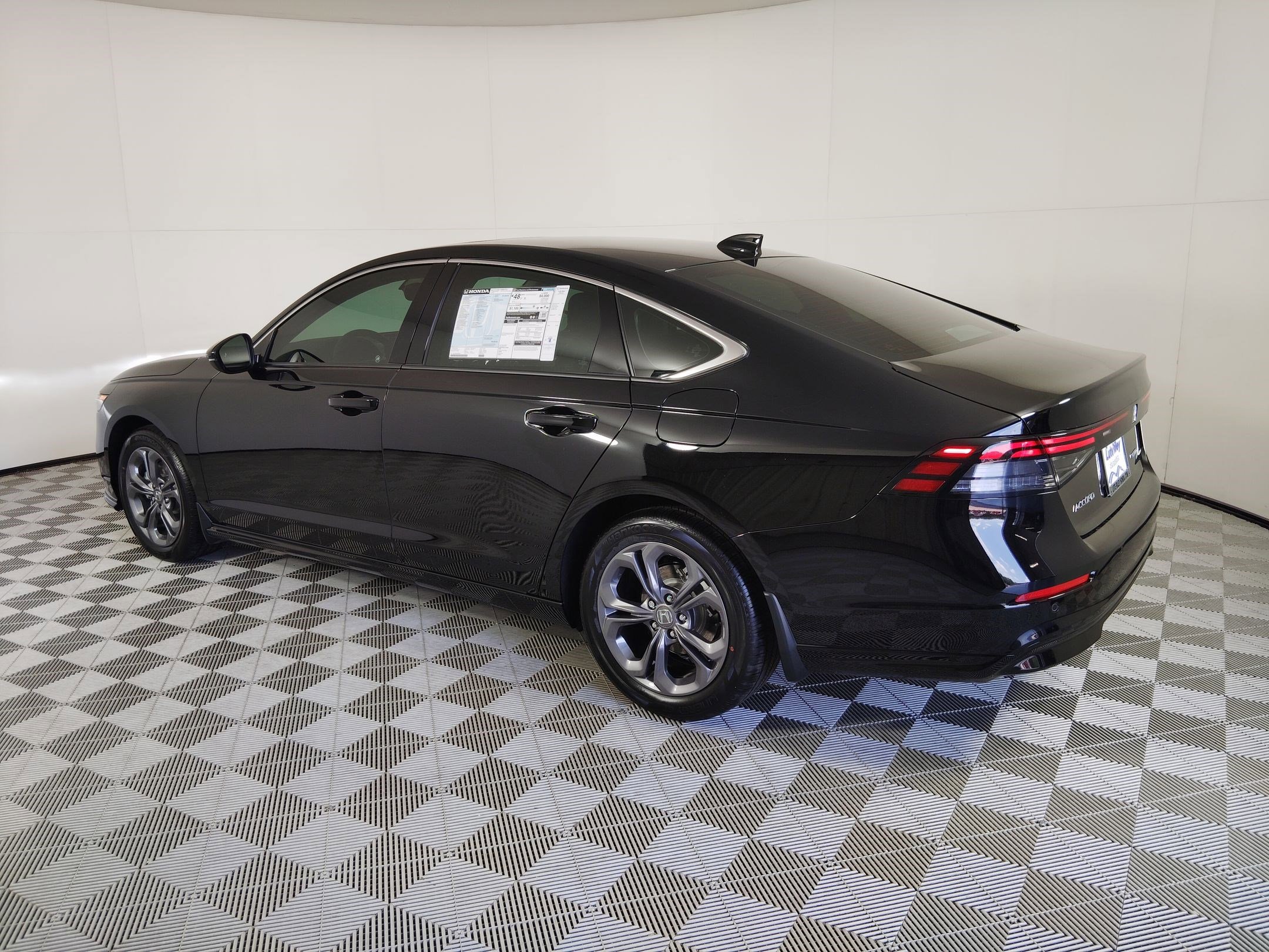 2025 Honda Accord Hybrid EX-L photo 3