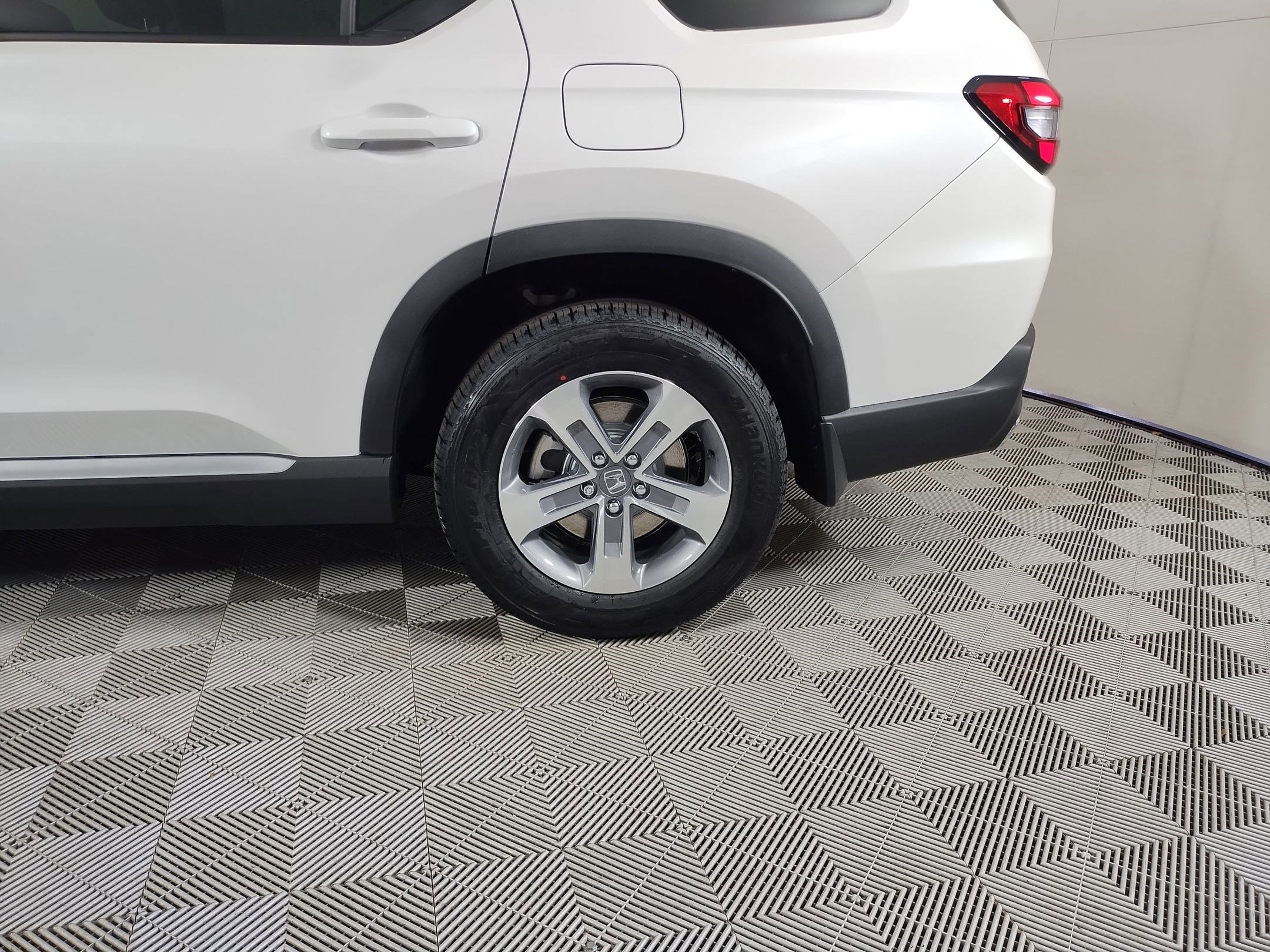 2026 Honda Pilot EX-L - Photo 12