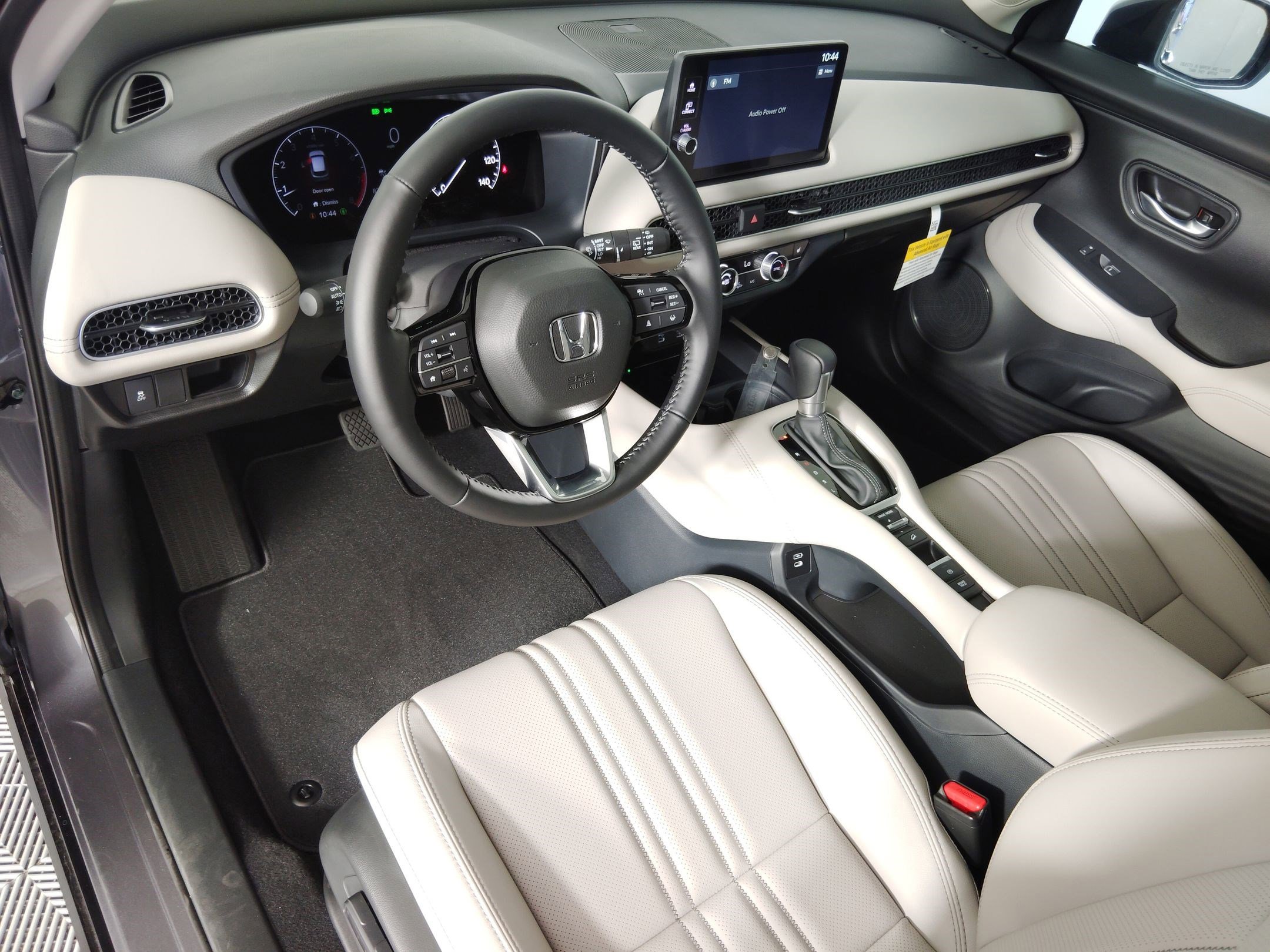 2026 Honda HR-V EX-L photo 4