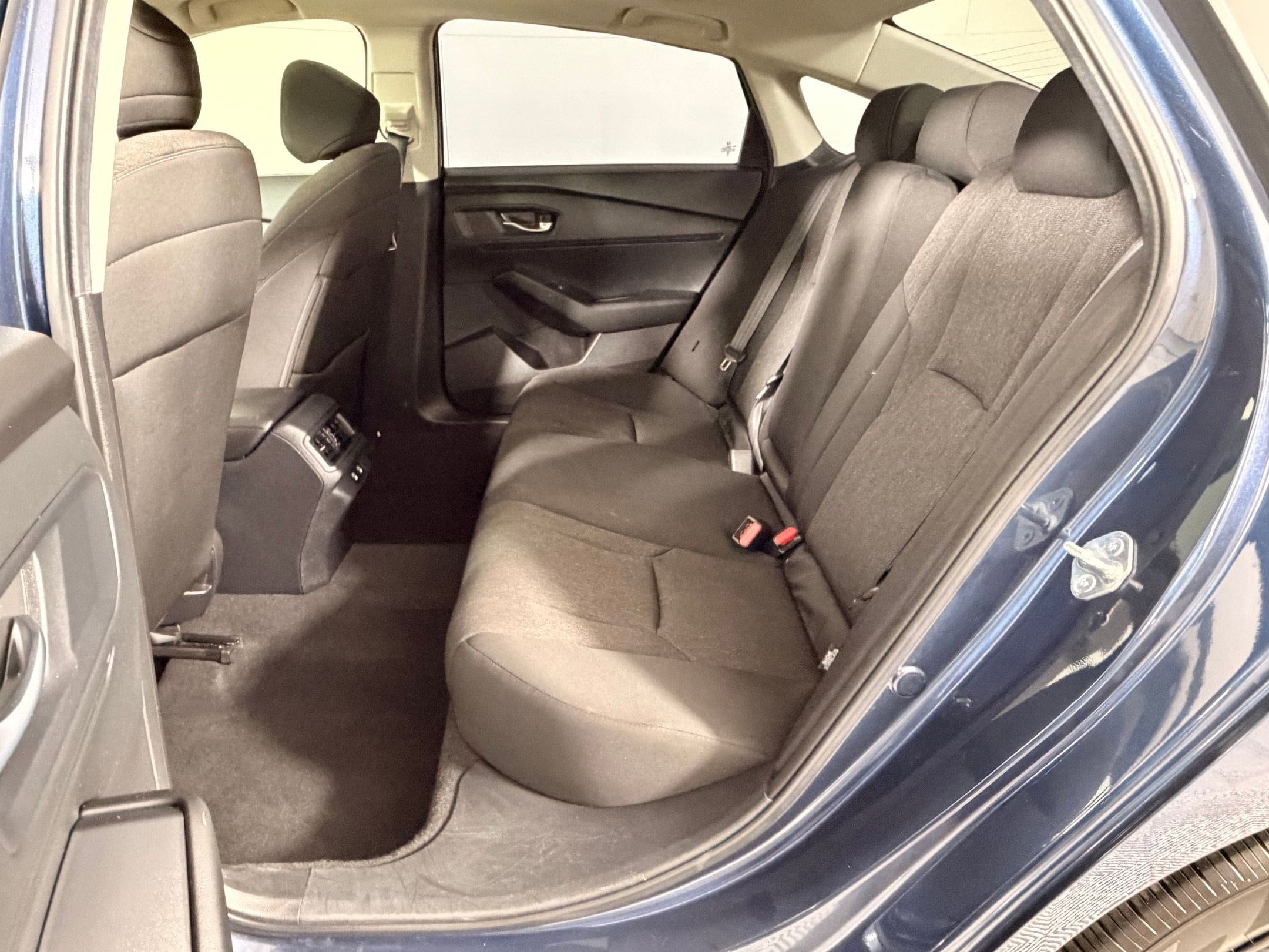 2025 Honda Accord SE - Photo 13