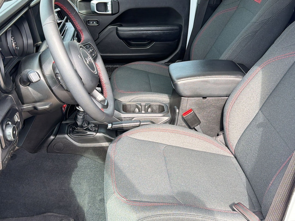 Used 2025 Jeep Wrangler Rubicon SUV