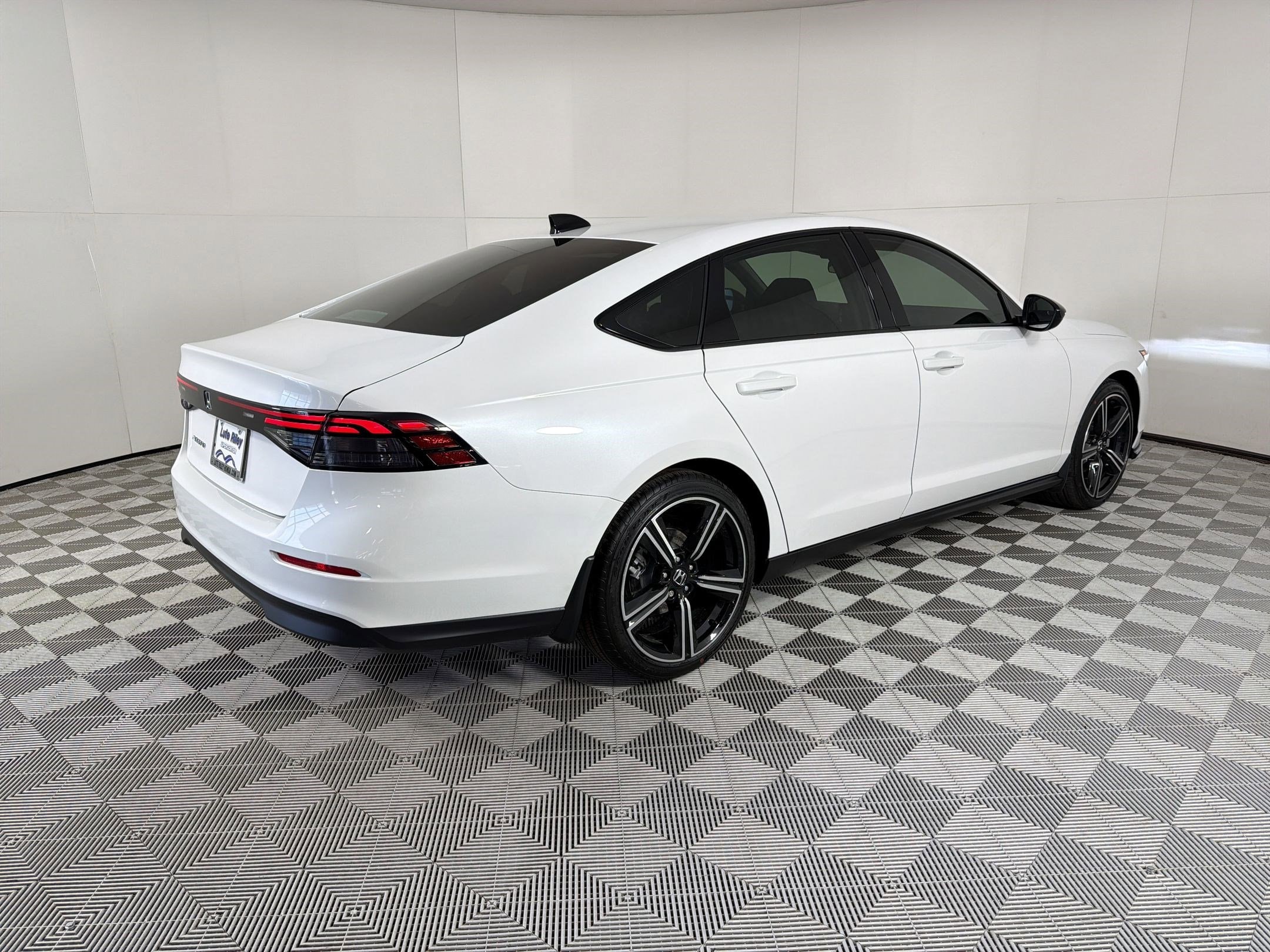 2026 Honda Accord Hybrid Sport - Photo 9