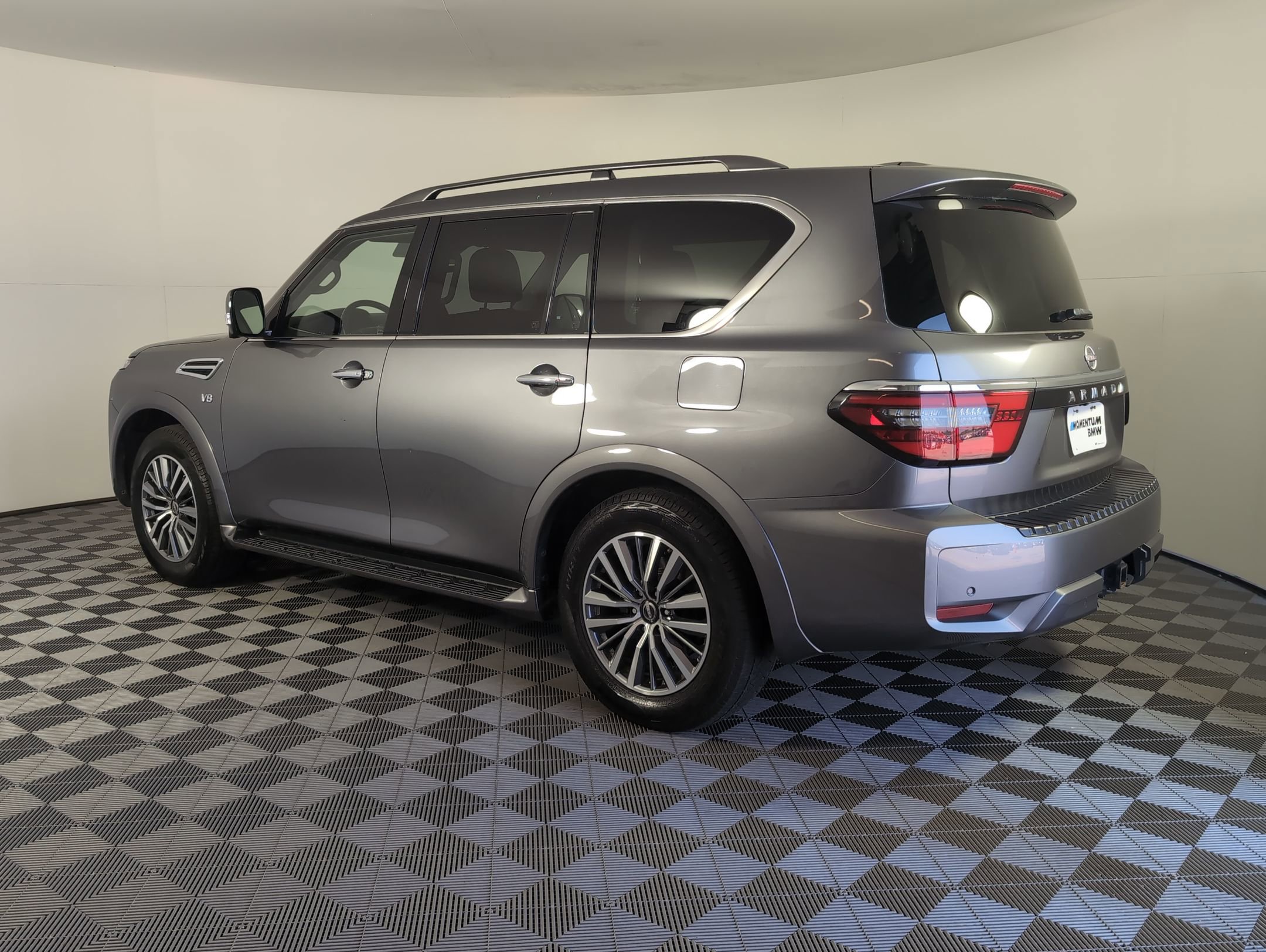 2021 Nissan Armada SL photo 2