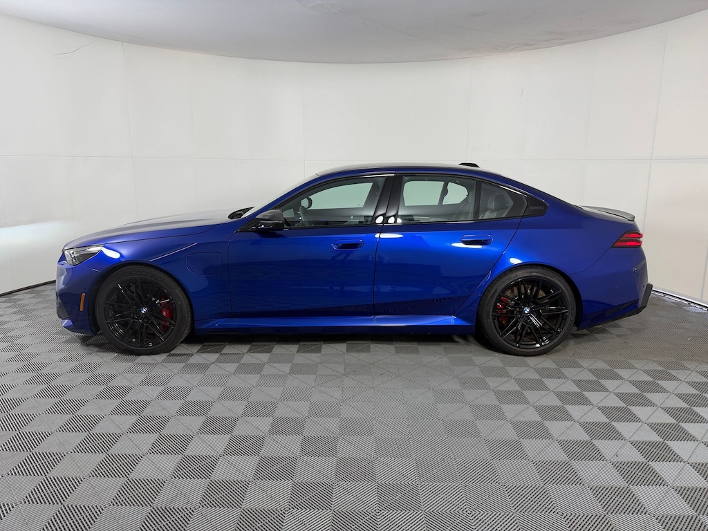 New 2026 BMW M5 Sedan