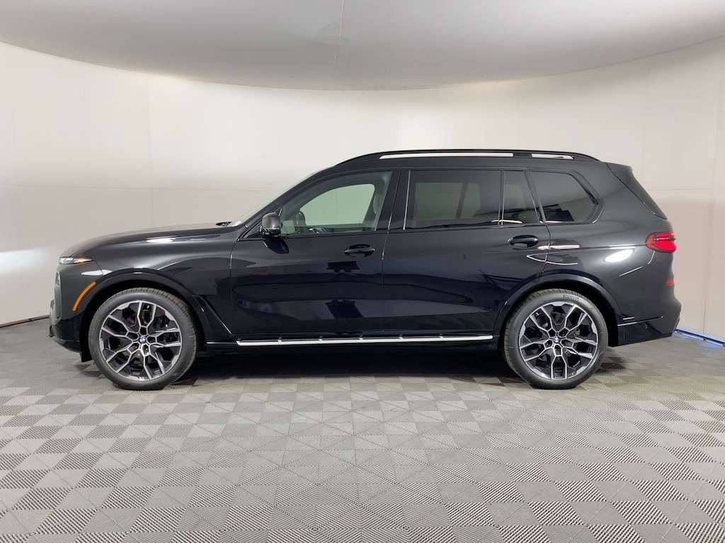 New 2026 BMW X7 xDrive40i SUV