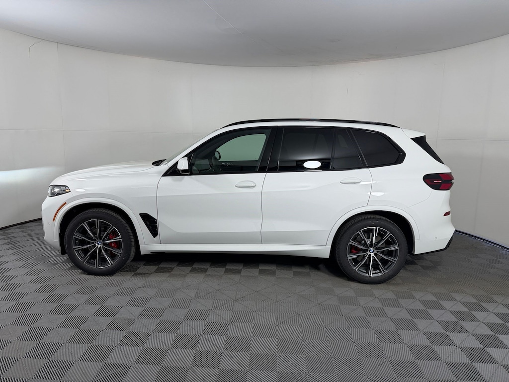 New 2026 BMW X5 sDrive40i SUV