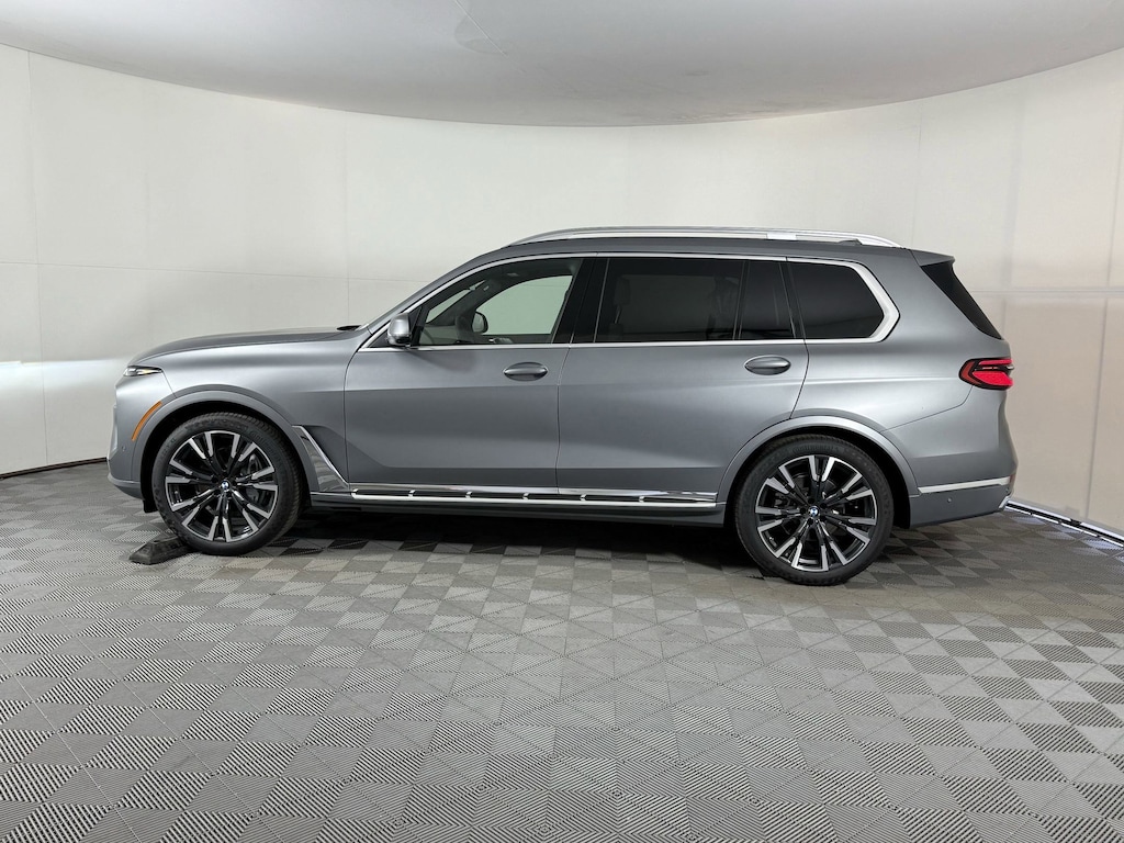 New 2026 BMW X7 xDrive40i SUV