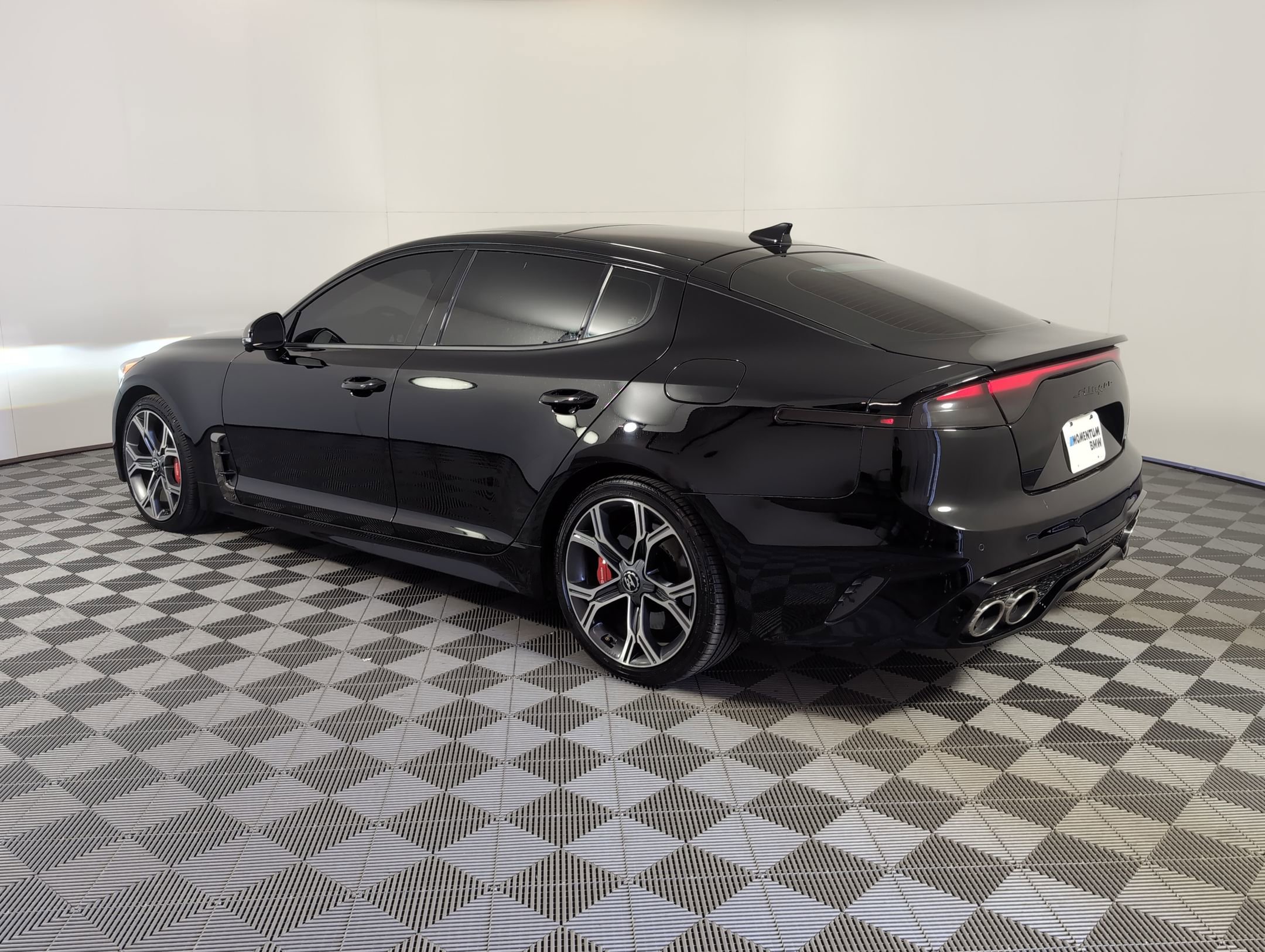 2023 Kia Stinger GT2 photo 3