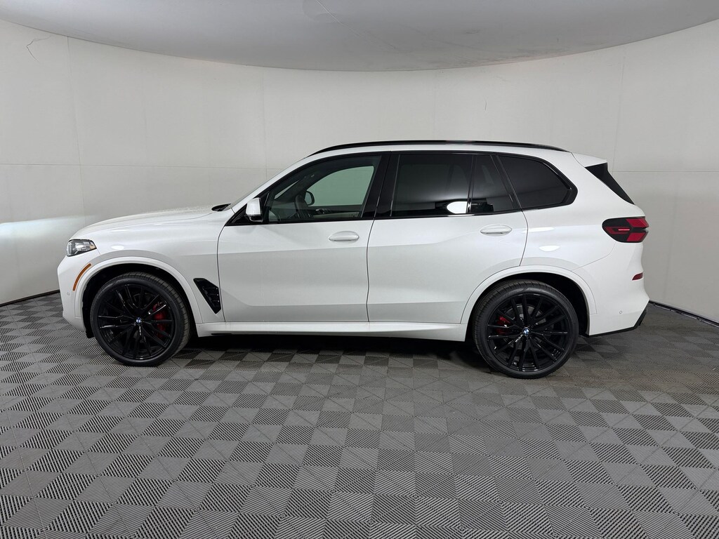 New 2026 BMW X5 sDrive40i SUV