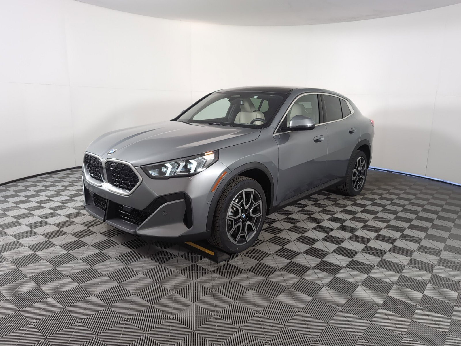 2025 Bmw X2 xDrive28i photo 3