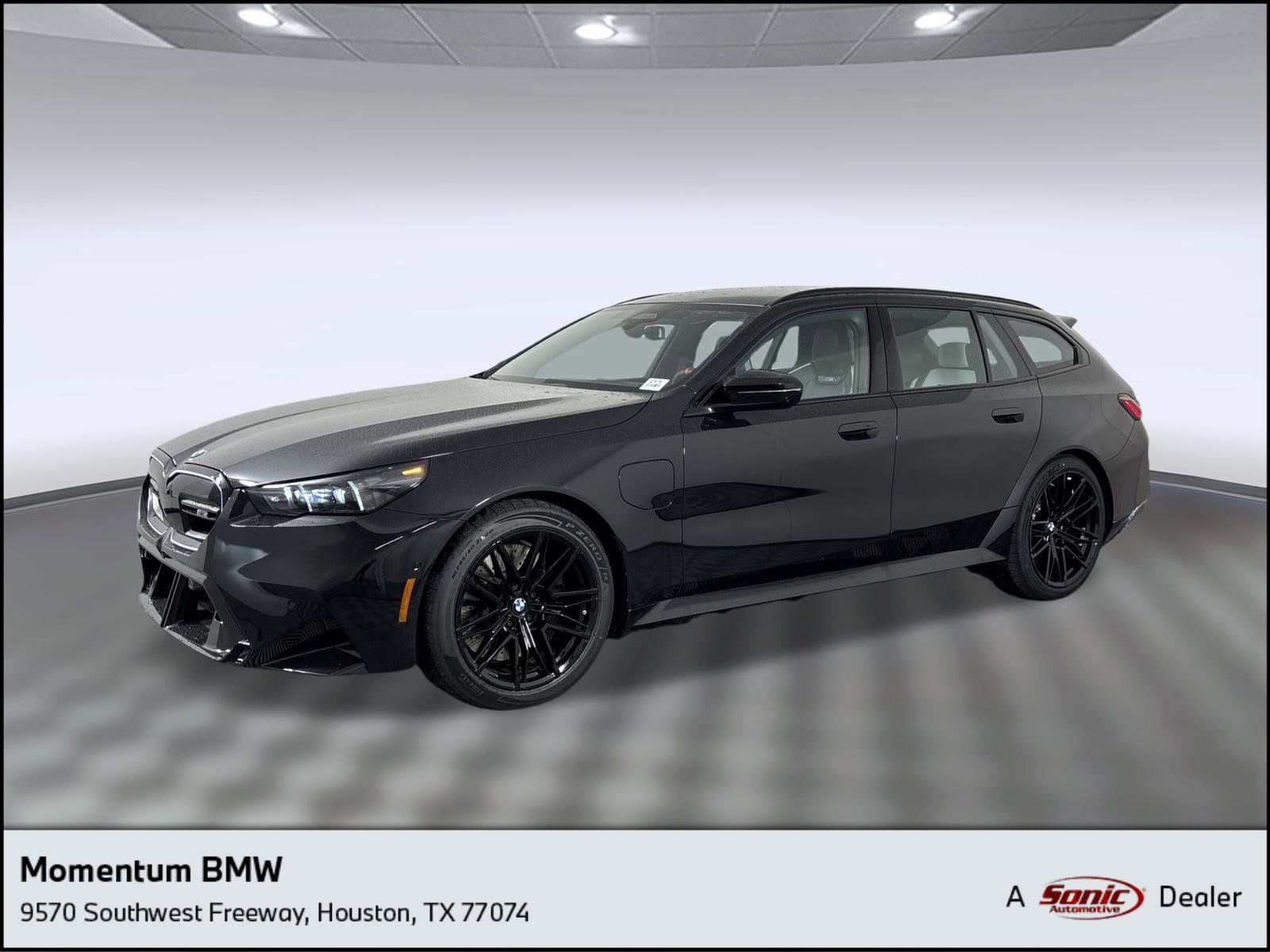 2026 BMW M5 M5 Touring's photo