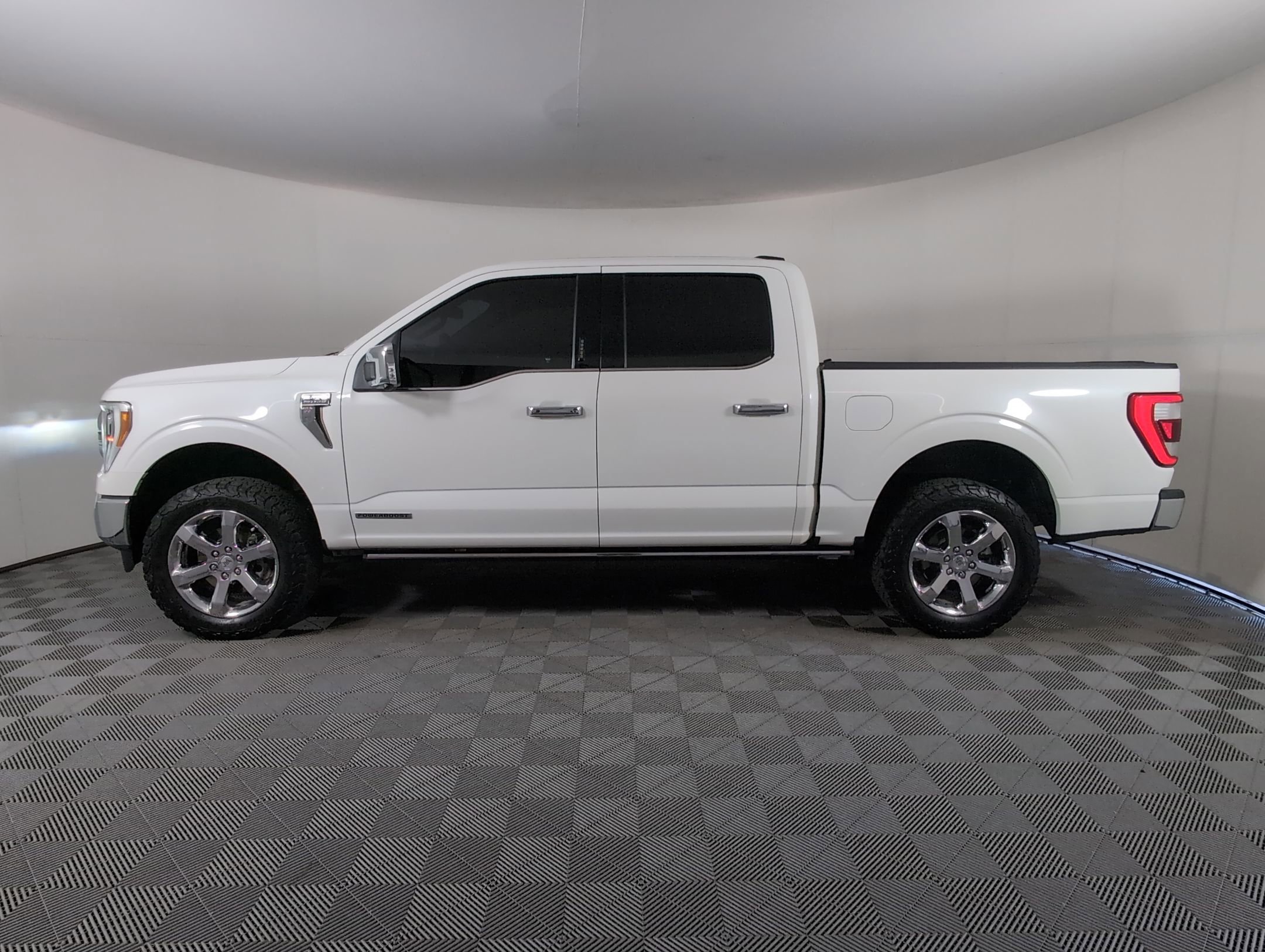 2021 Ford F-150 photo 2