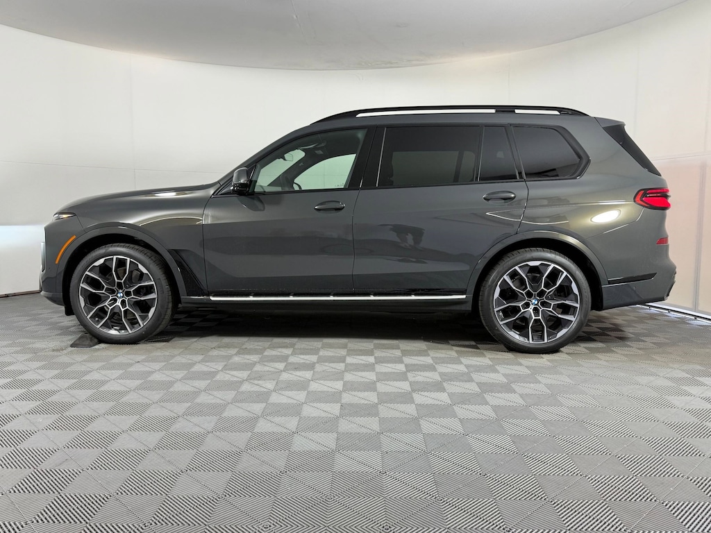 New 2026 BMW X7 xDrive40i SUV