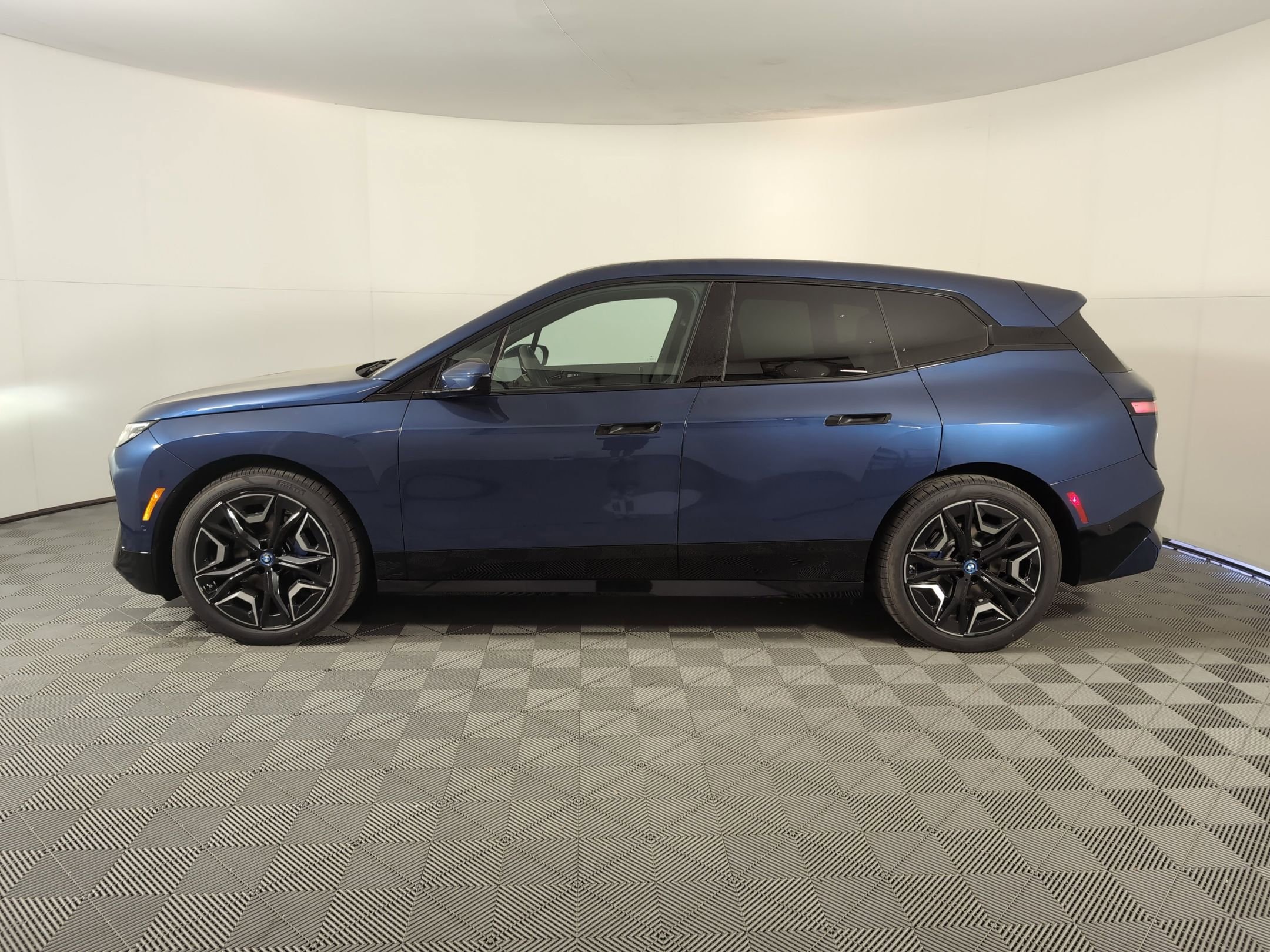 Used 2025 BMW iX 50 with VIN WB523CF08SCU69438 for sale in Houston, TX