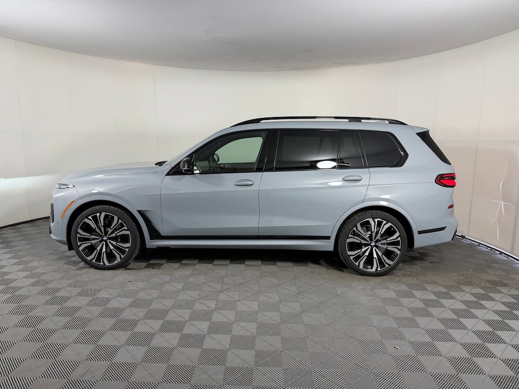 New 2027 BMW X7 M60i SUV