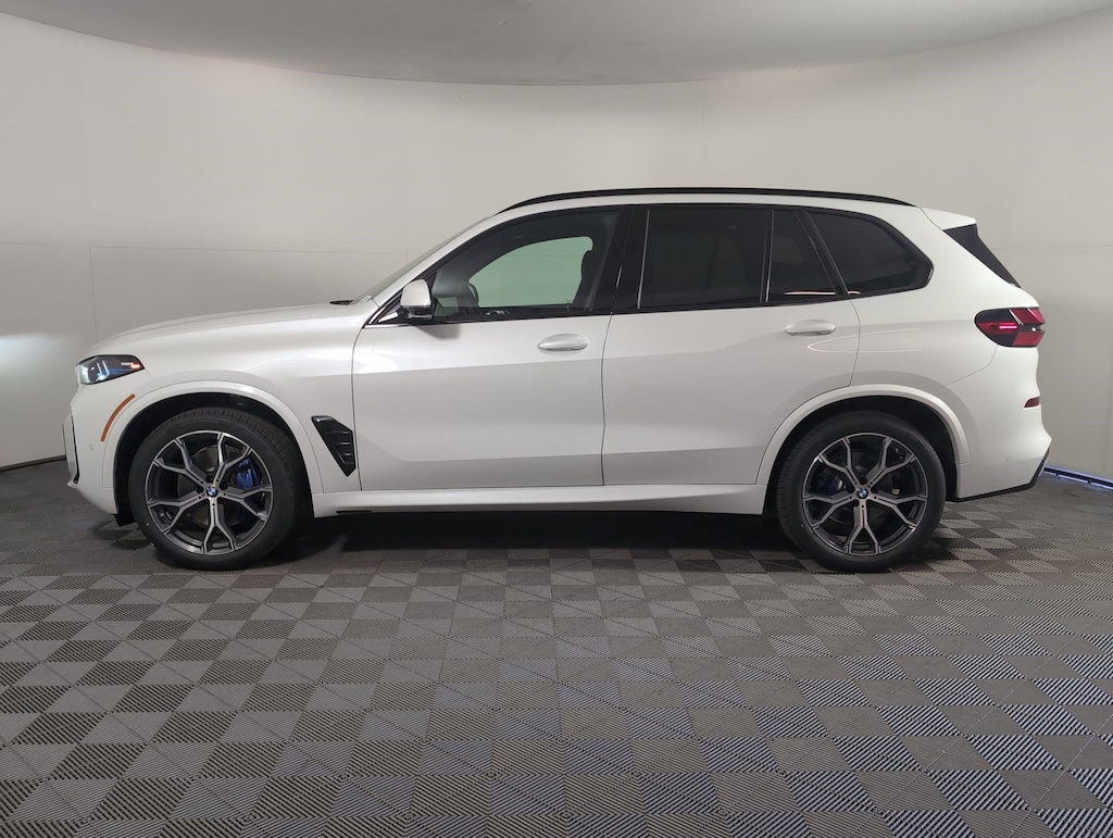 New 2026 BMW X5 xDrive40i SUV
