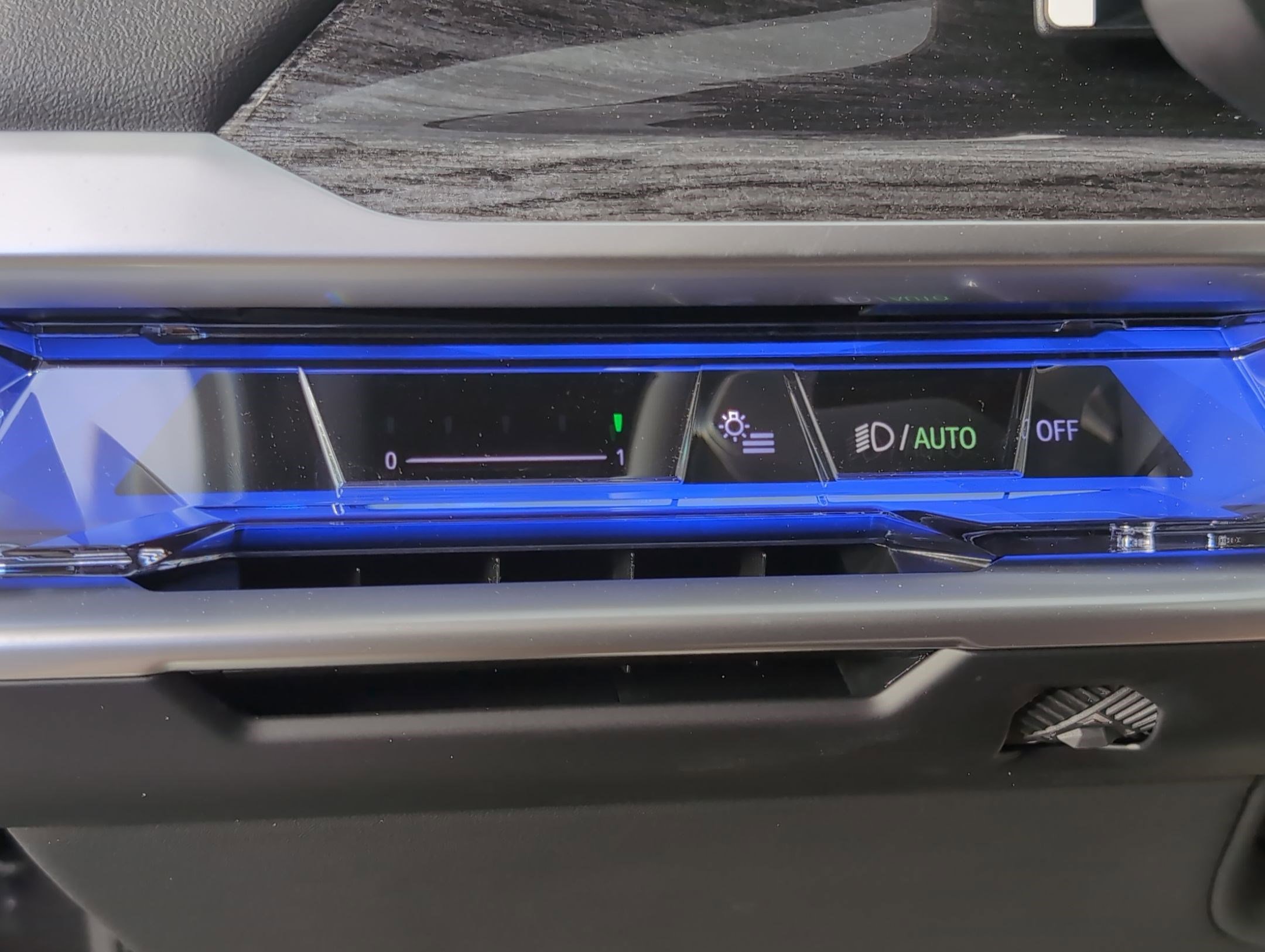 2025 BMW i7 50 - Photo 27