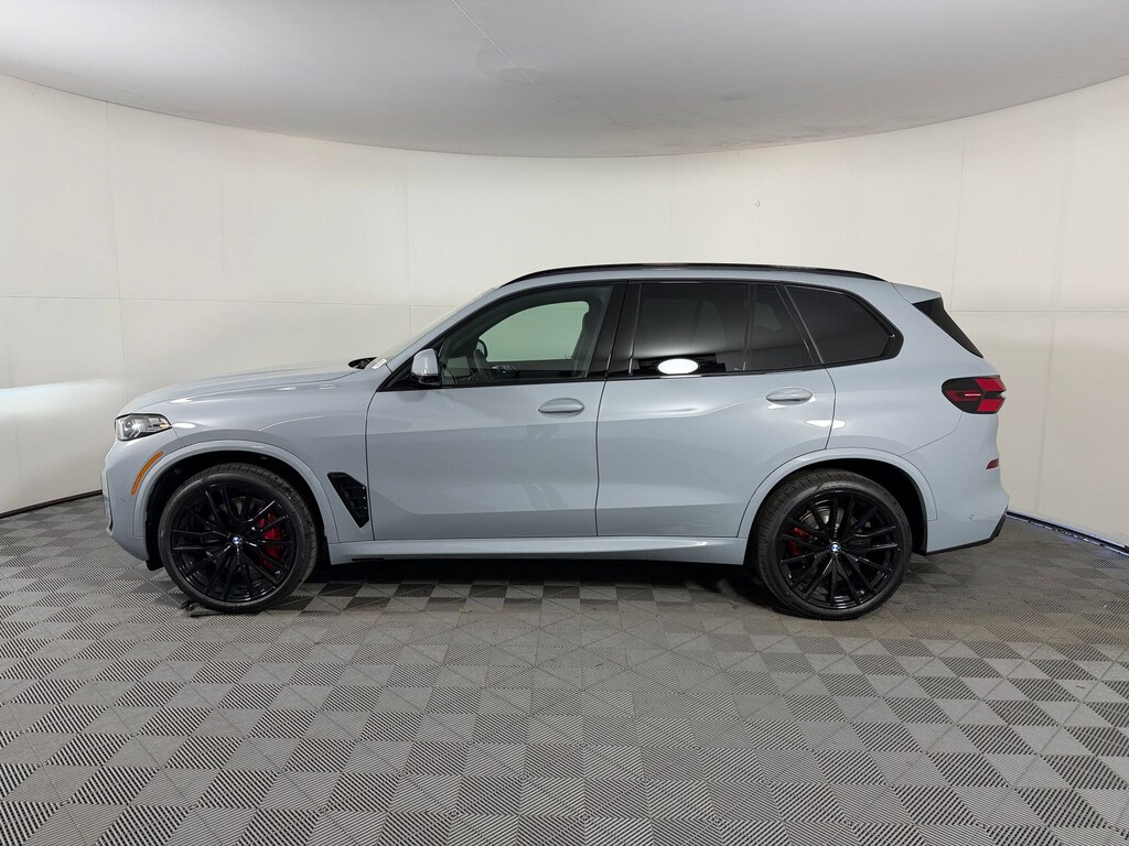 New 2026 BMW X5 sDrive40i SUV
