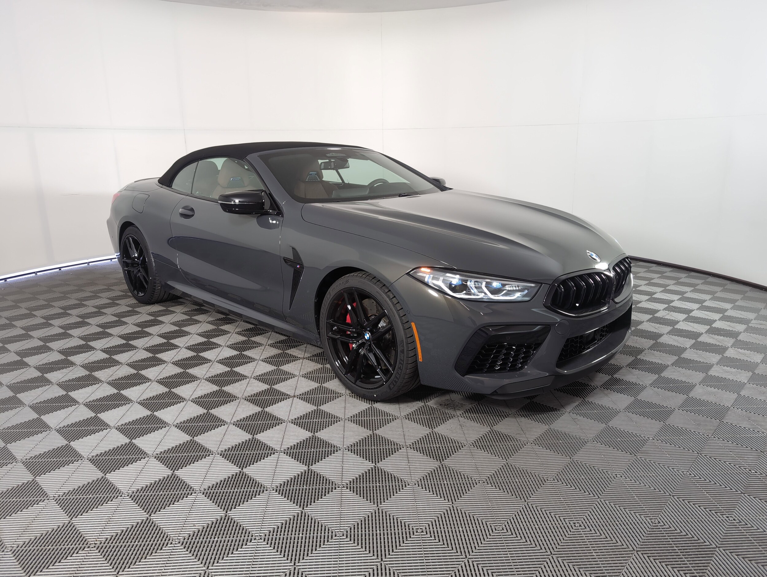 2025 Bmw M8 Competition Convertible photo 2