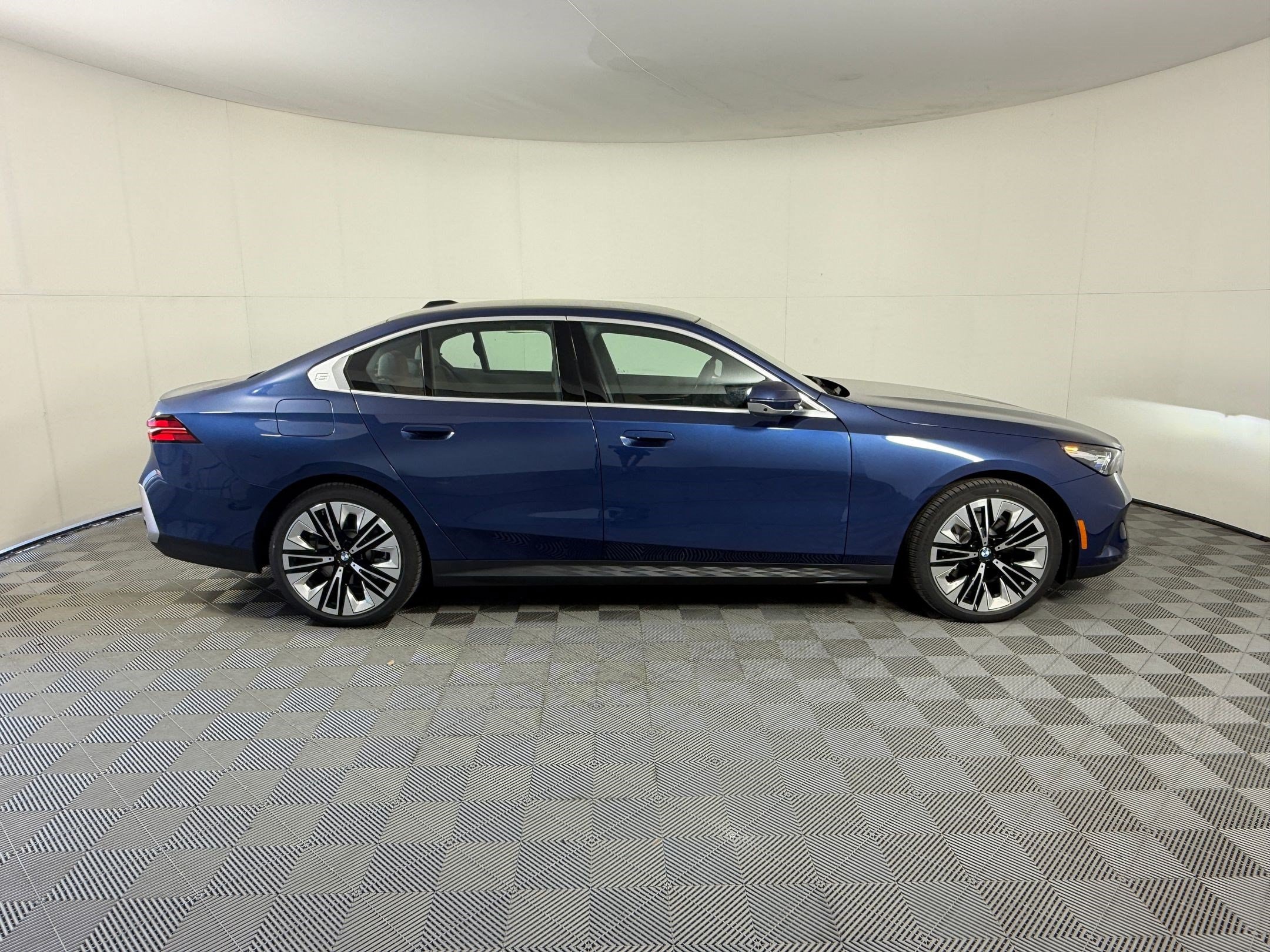 530i Sedan