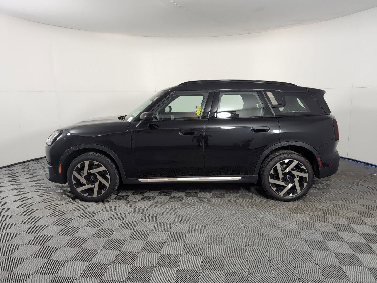 2025 Mini Countryman S photo 2