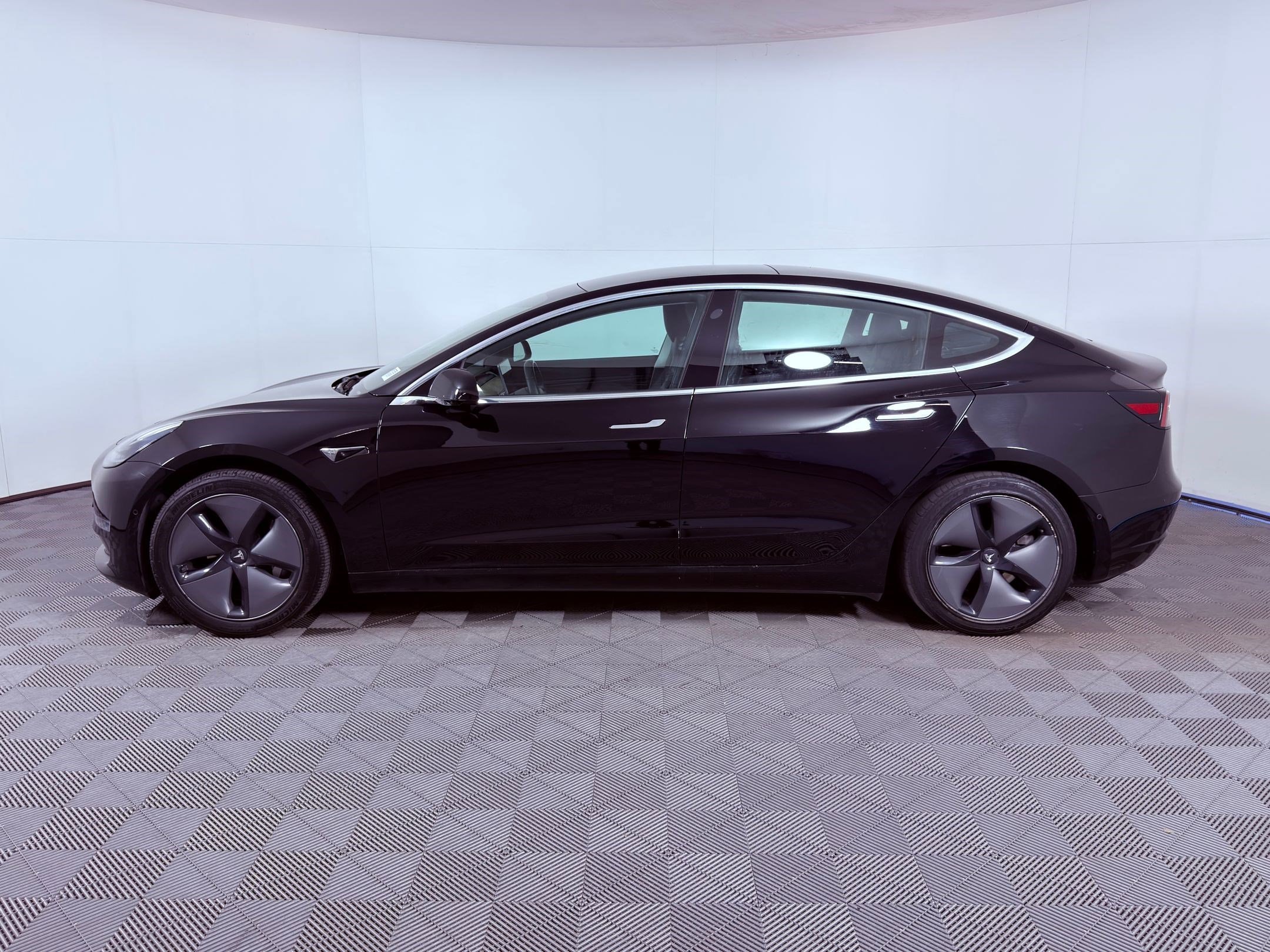 Used 2019 Tesla Model 3 Base with VIN 5YJ3E1EA4KF397898 for sale in Houston, TX