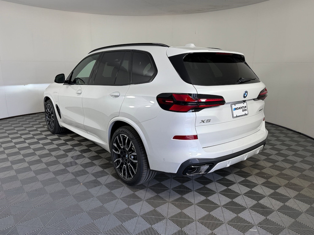 New 2026 BMW X5 PHEV xDrive50e SUV