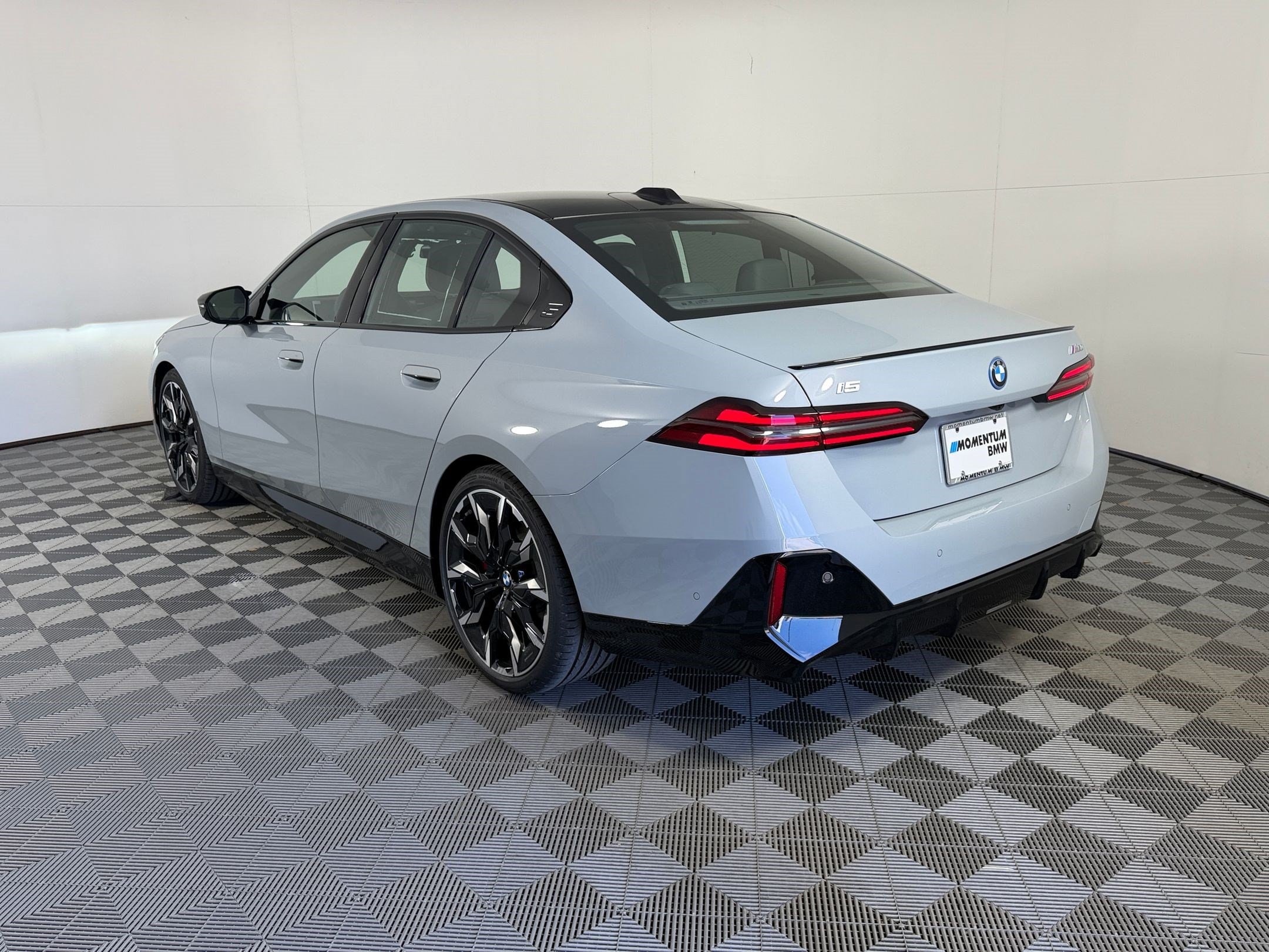 I5 M60 Sedan