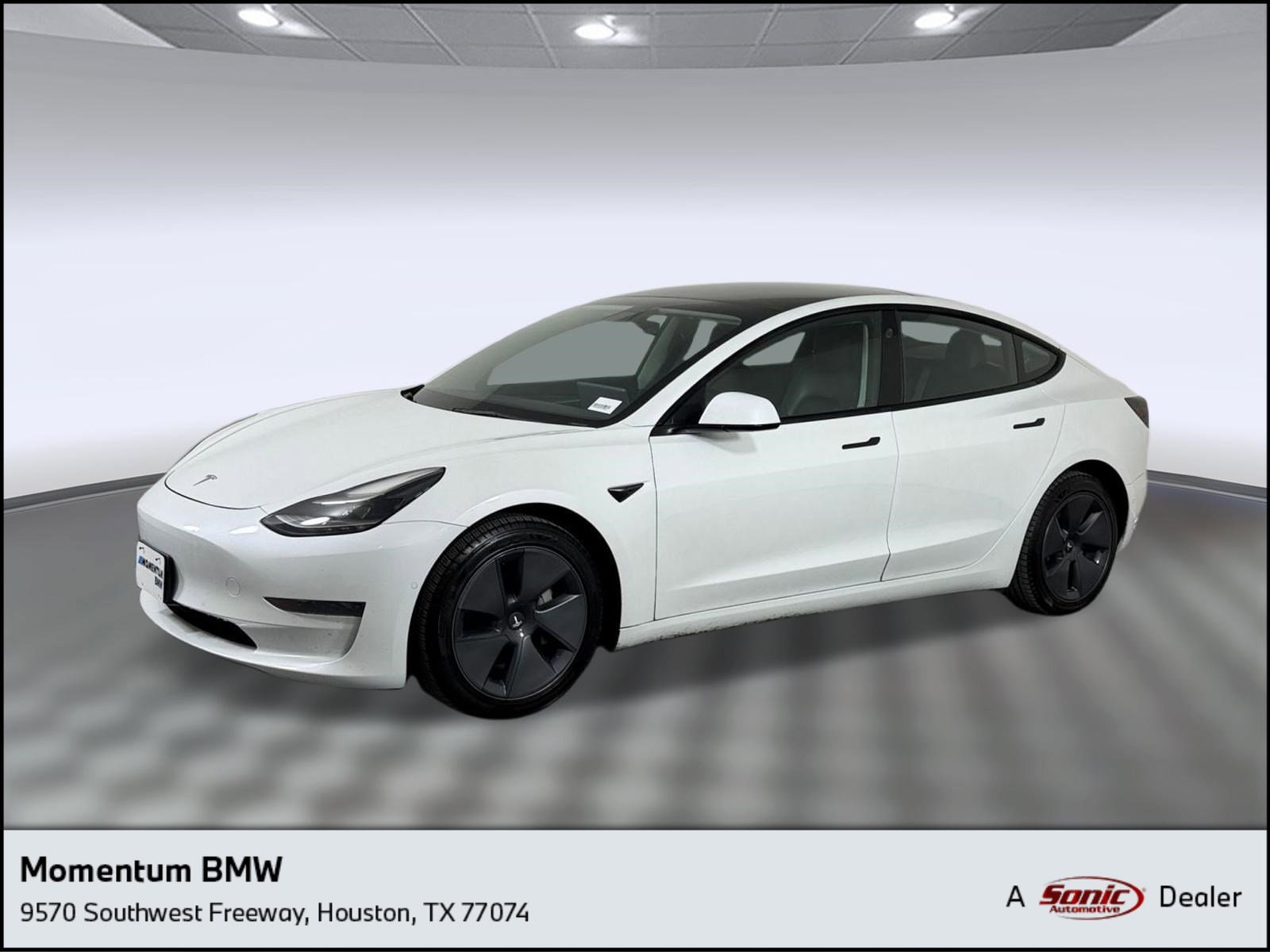 2022 Tesla Model 3 Standard Range Plus's photo