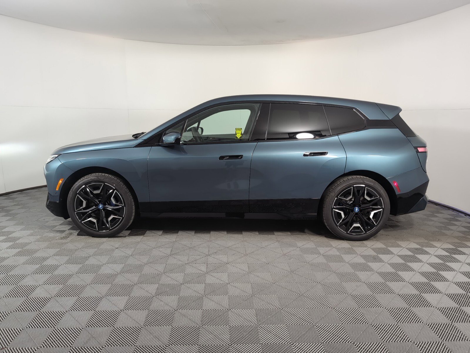 2025 Bmw iX photo 4