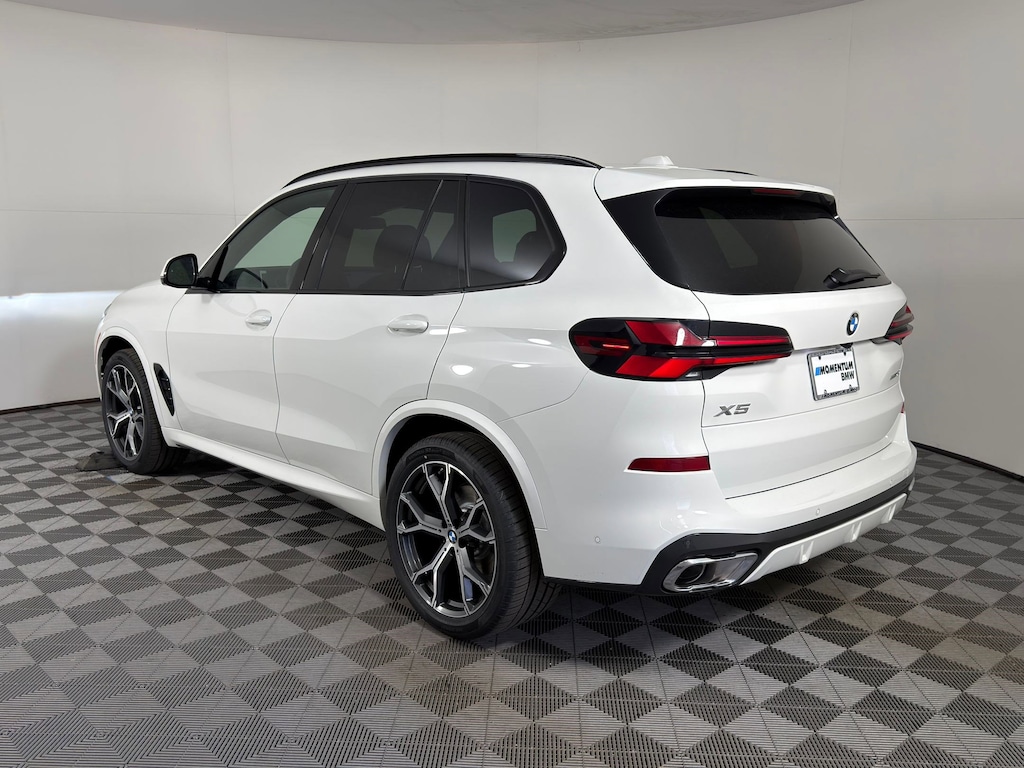 New 2026 BMW X5 xDrive40i SUV
