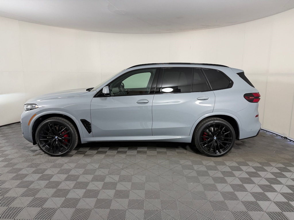 New 2026 BMW X5 sDrive40i SUV