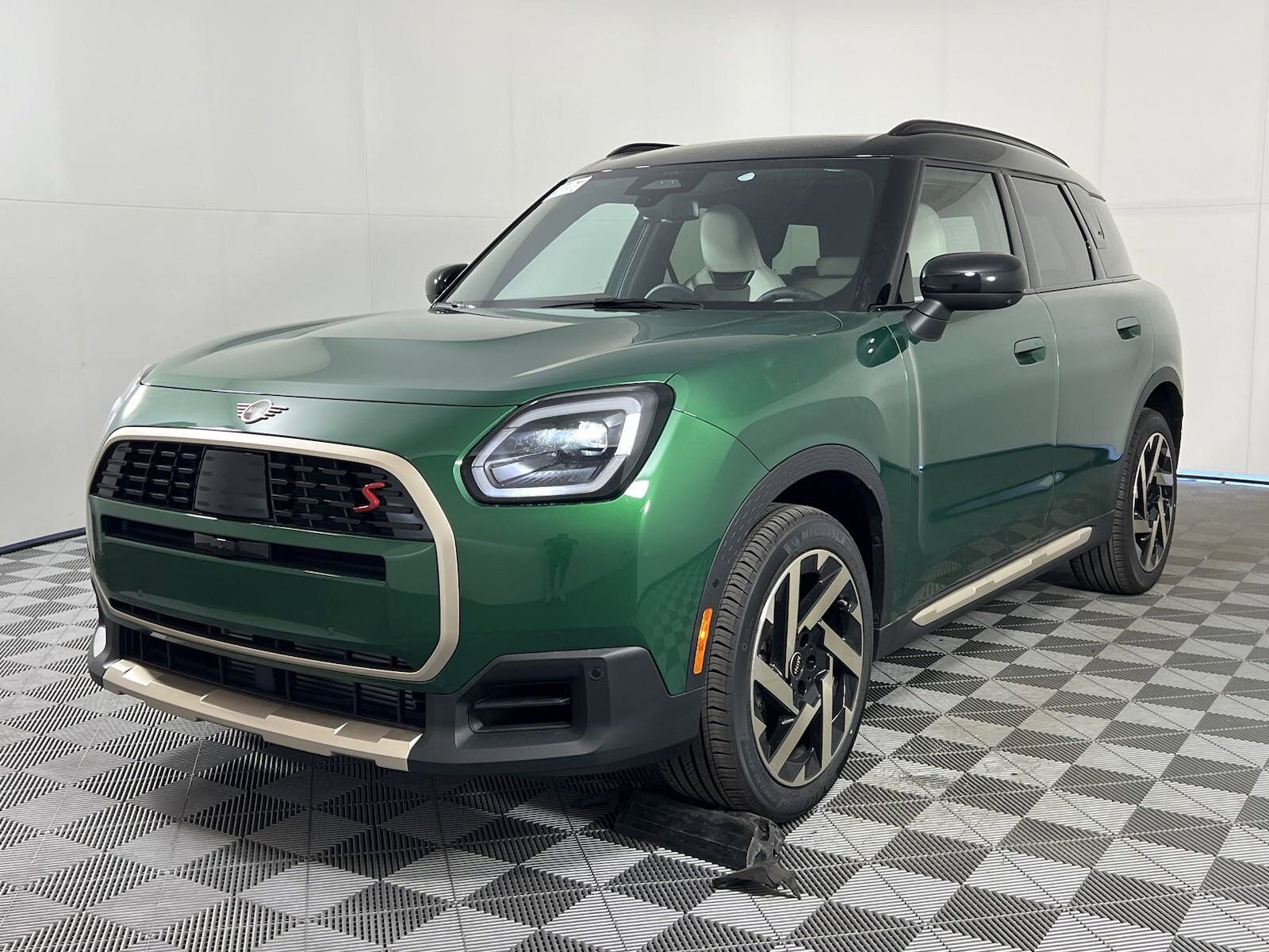 2025 Mini Countryman S photo 3