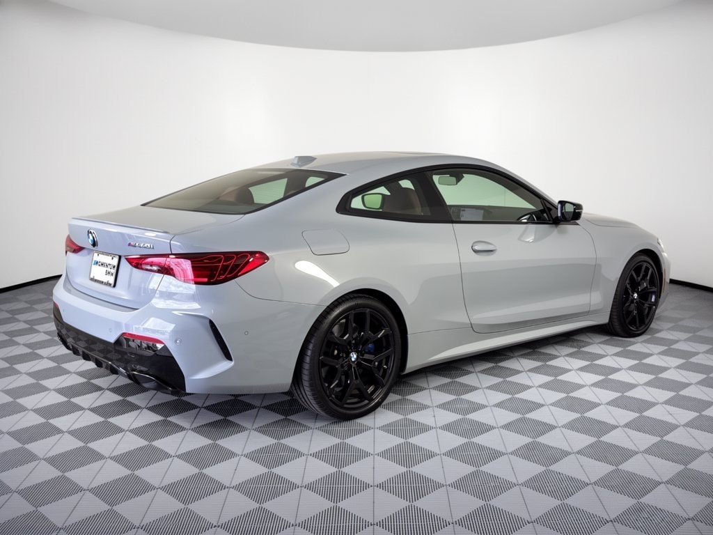 2026 BMW 4 Series M440i - Photo 9