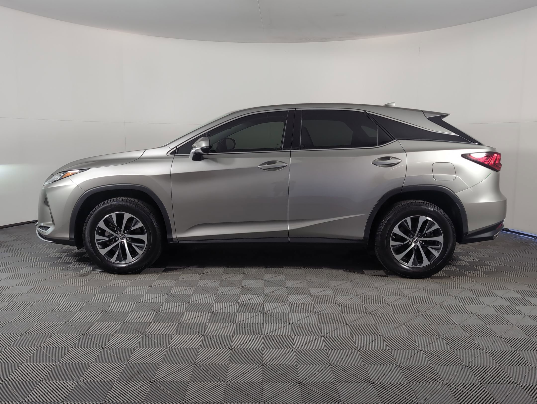 2020 Lexus RX 350 photo 2