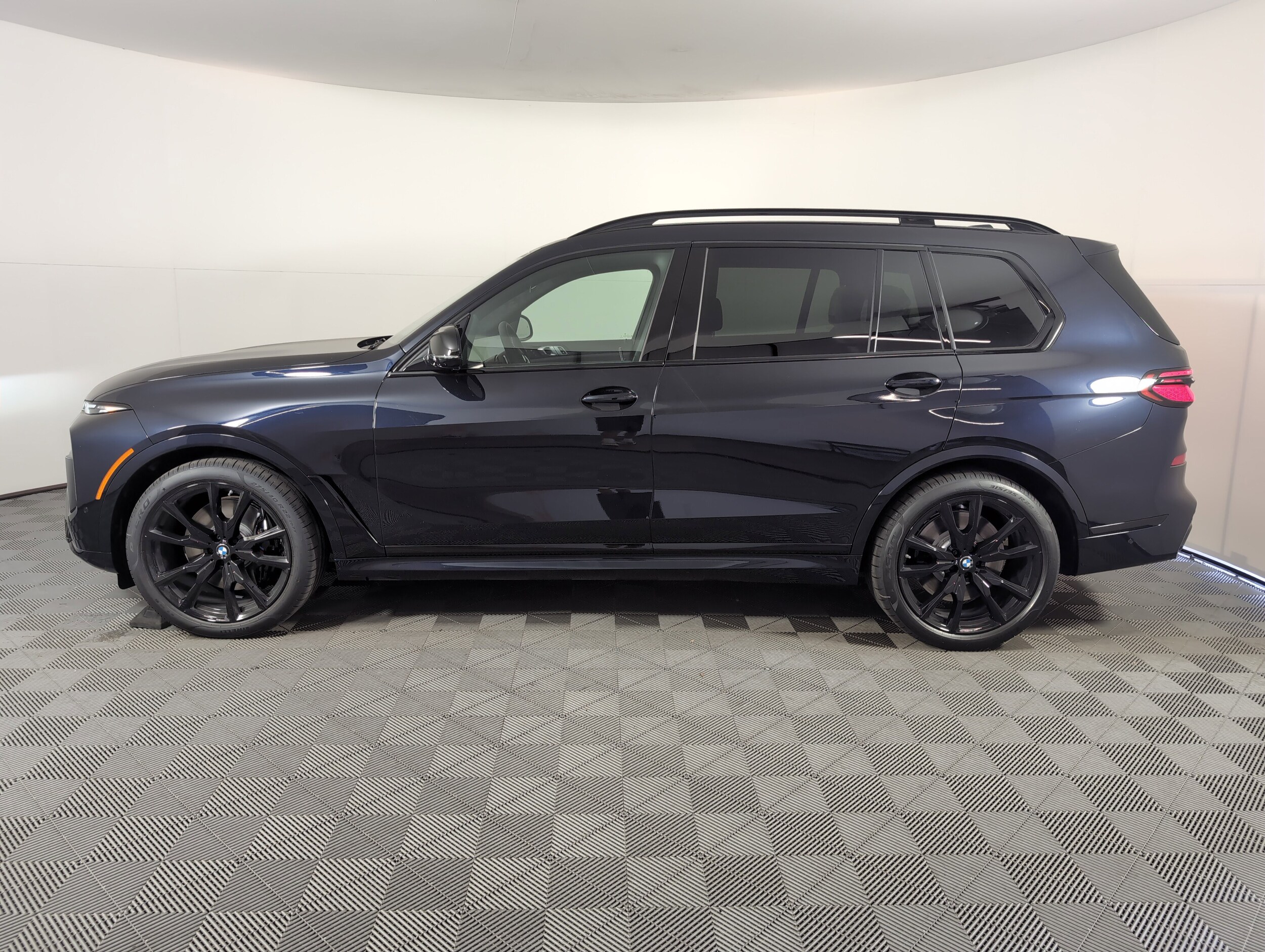 2026 Bmw X7 M60i photo 4