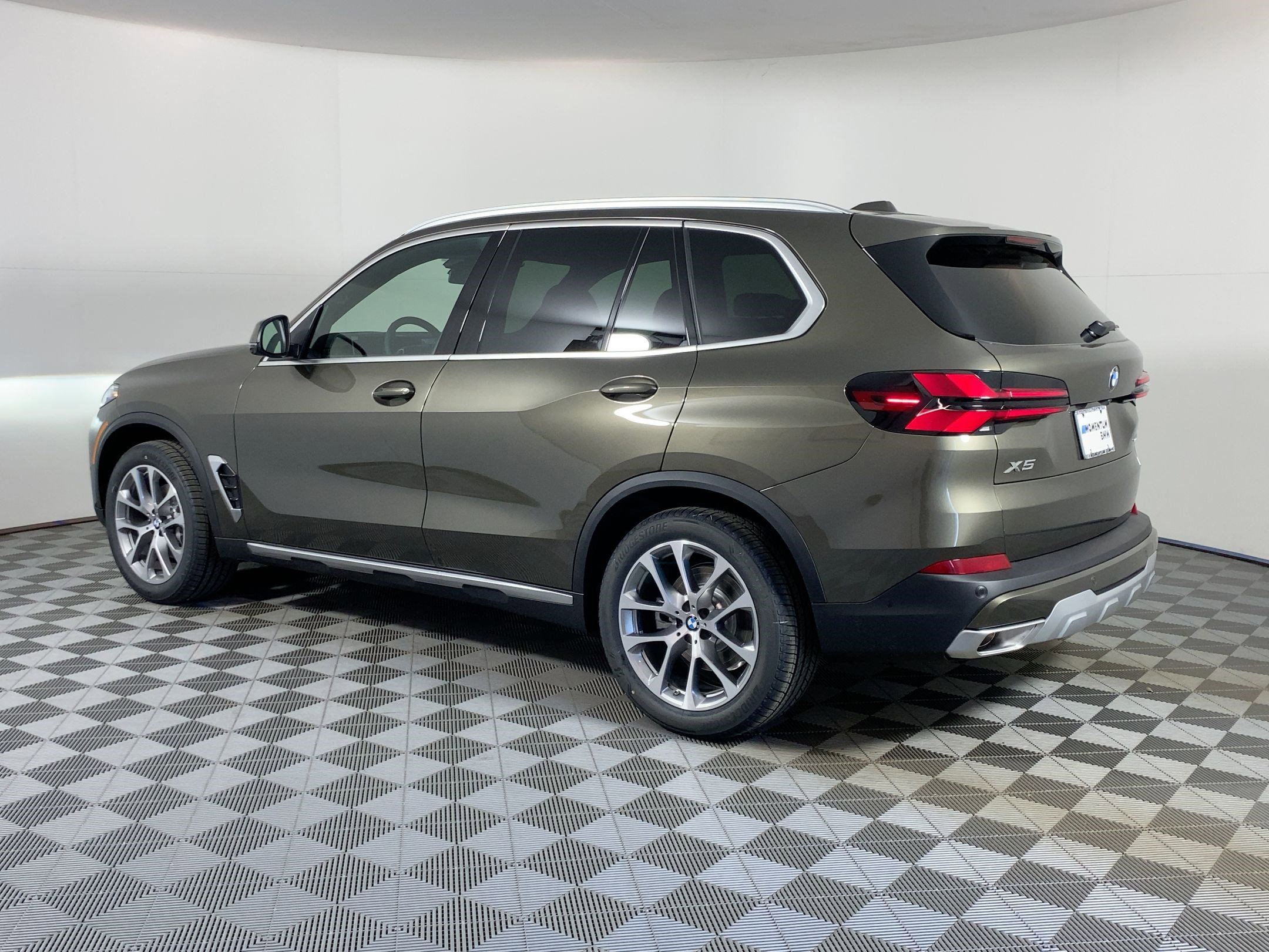 2026 Bmw X5 sDrive40i photo 3