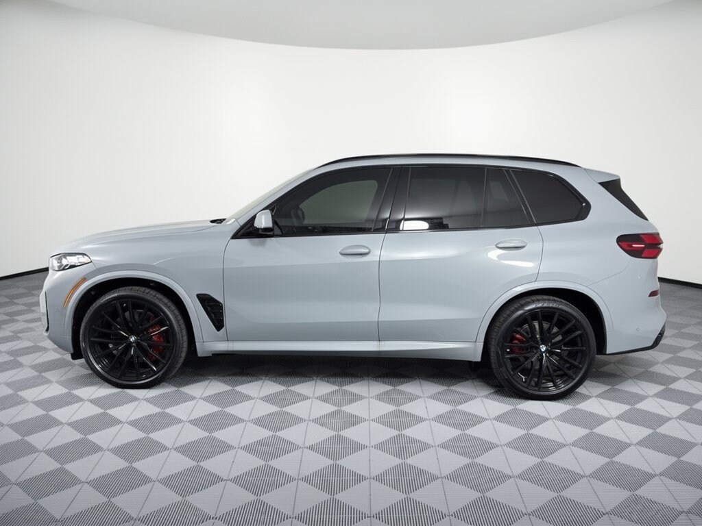 New 2026 BMW X5 sDrive40i SUV