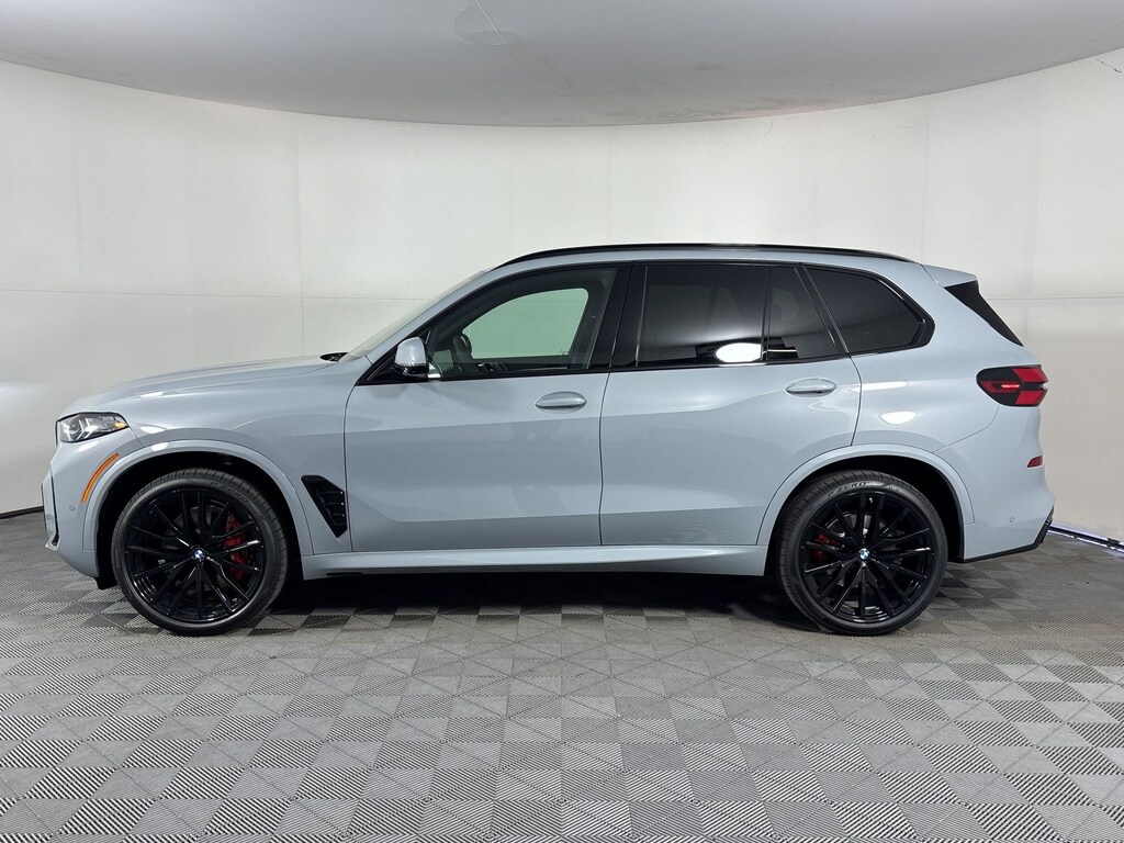 New 2026 BMW X5 sDrive40i SUV