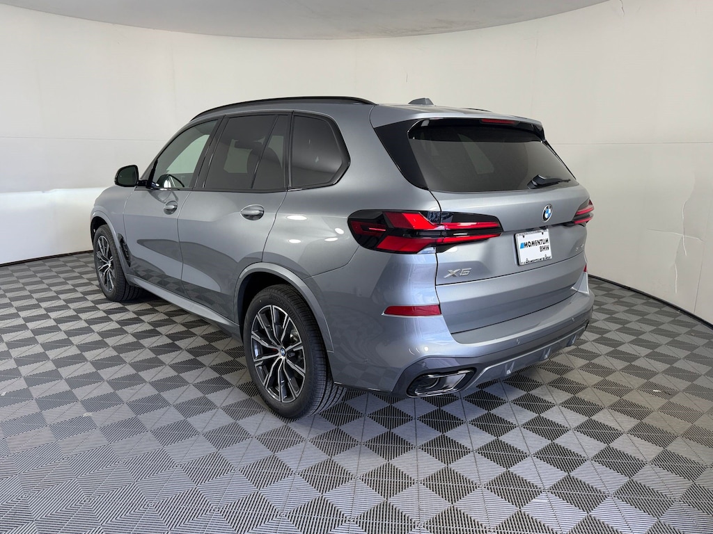 New 2026 BMW X5 sDrive40i SUV