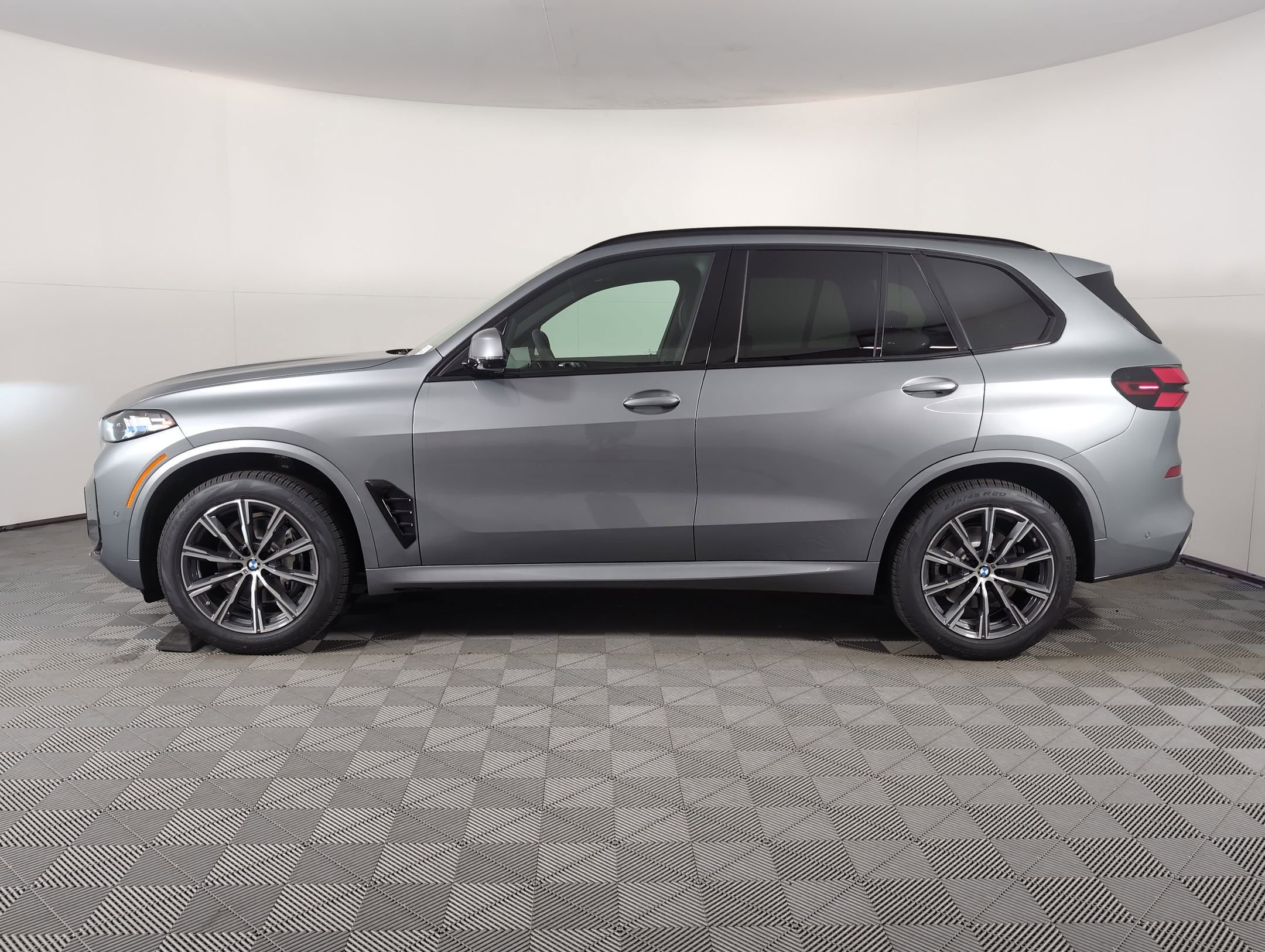2026 Bmw X5 sDrive40i photo 2