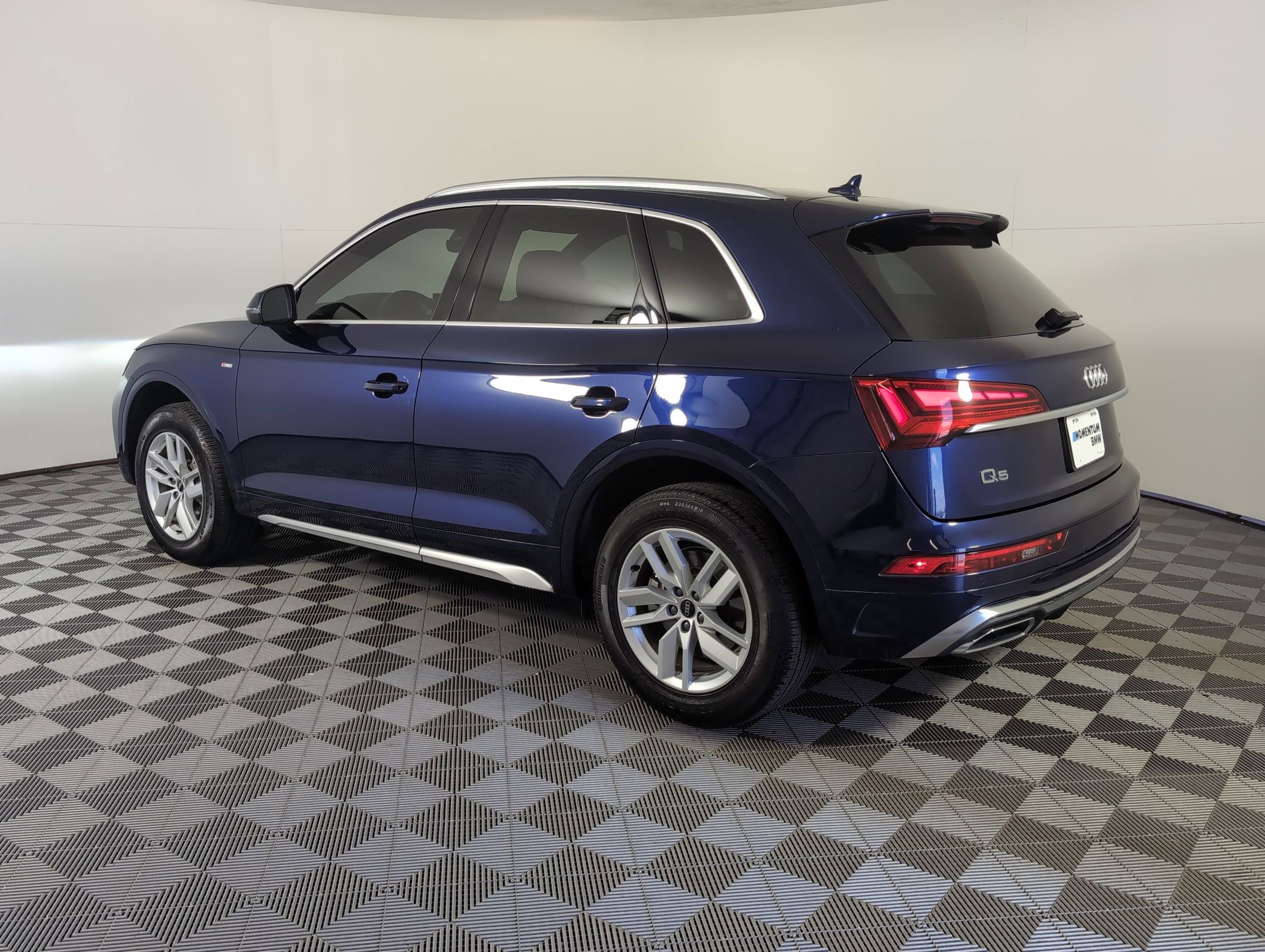 2022 Audi Q5 45 S line Premium photo 2