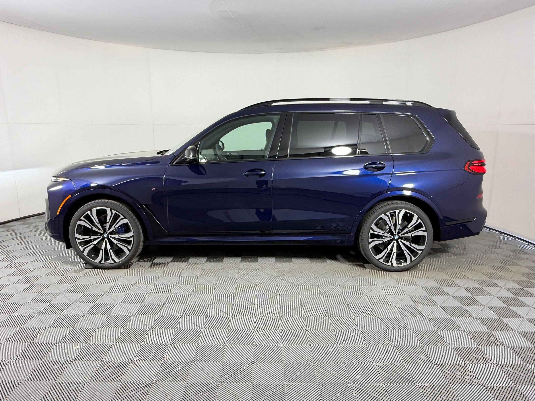 2022年スタッドレス BMW X1,X2 MAK OXFORD F60.U06 New 2026 BMW X7 M60i For Sale in Houston TX | VIN: 5UX33EM06T9409176