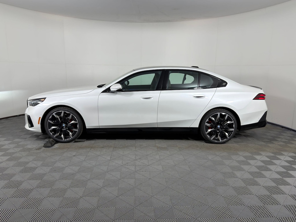 New 2026 BMW 530i Sedan