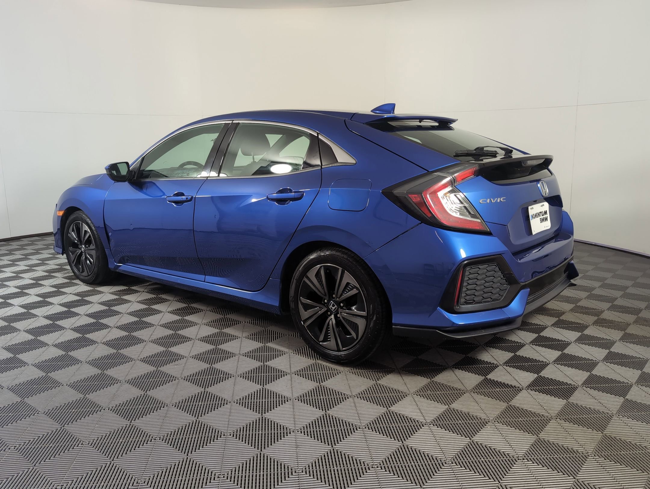 2018 Honda Civic EX Hatchback photo 3