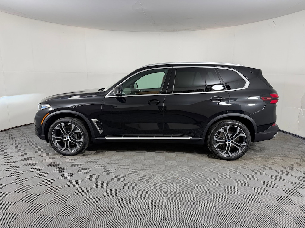 New 2026 BMW X5 sDrive40i SUV