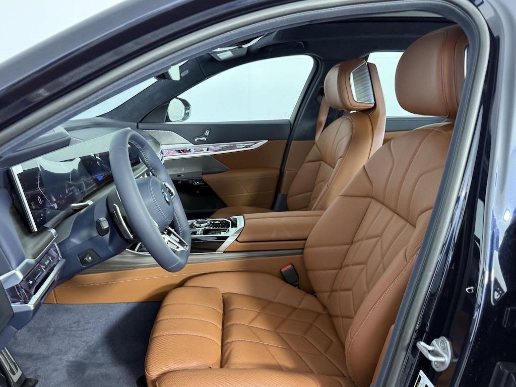 Used 2025 BMW 760i xDrive Sedan