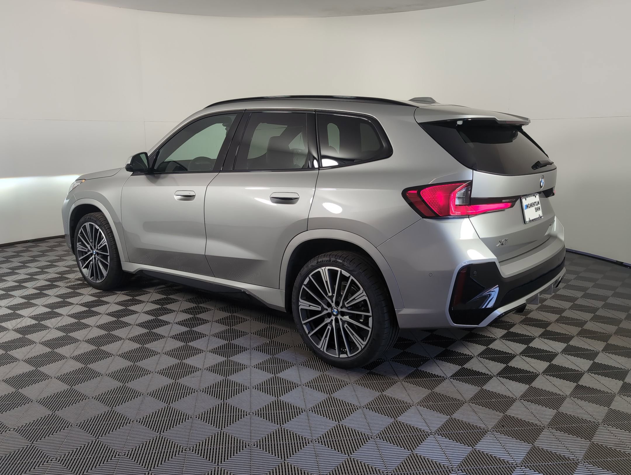 2026 Bmw X1 XDrive28i photo 3