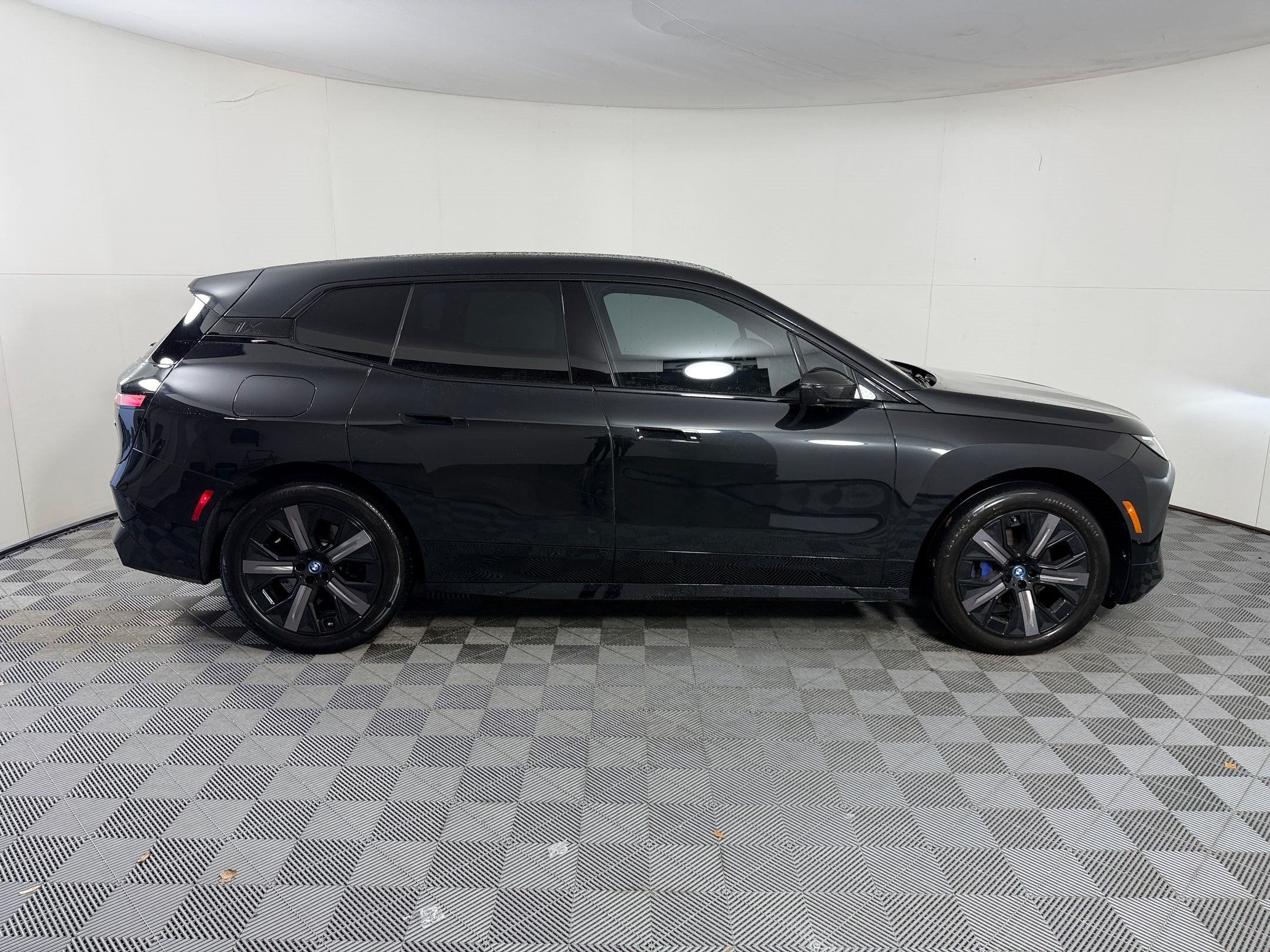 IX XDrive50 SUV