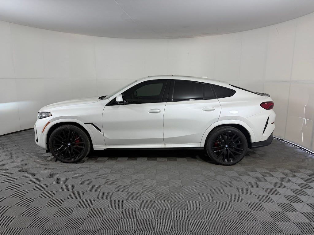 New 2026 BMW X6 xDrive40i SUV